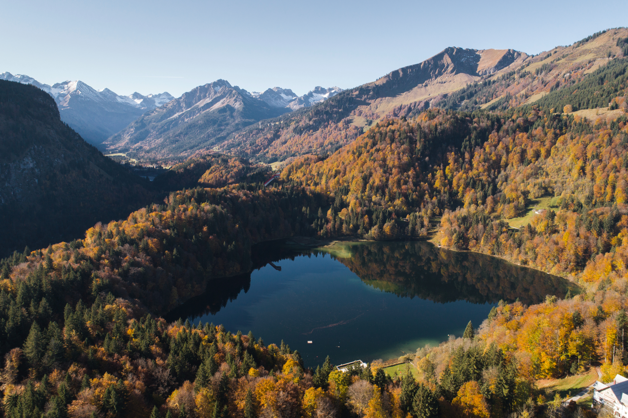 Hike with Max in the footsteps of the ski pioneers