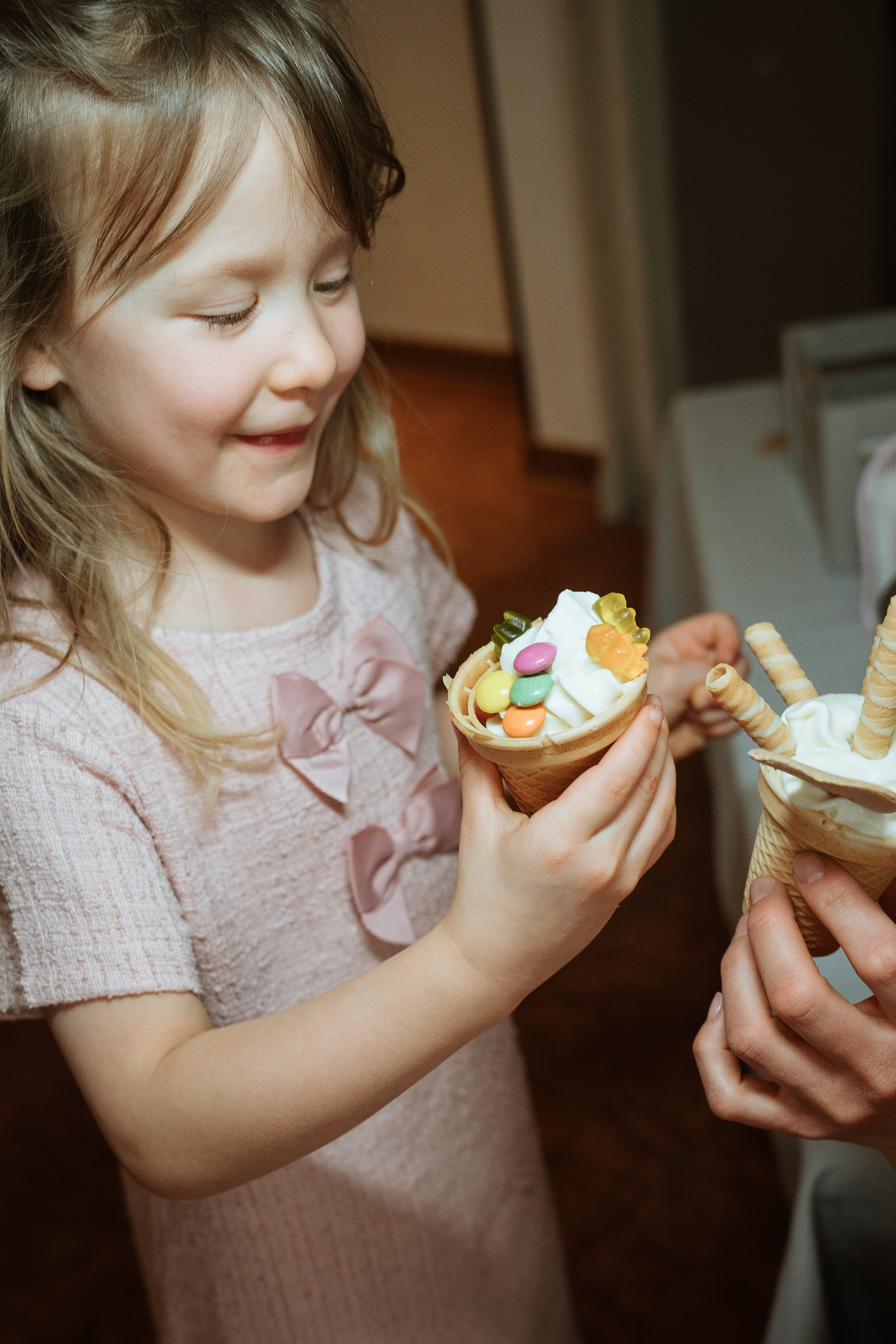 Lisi's "sweet hour"