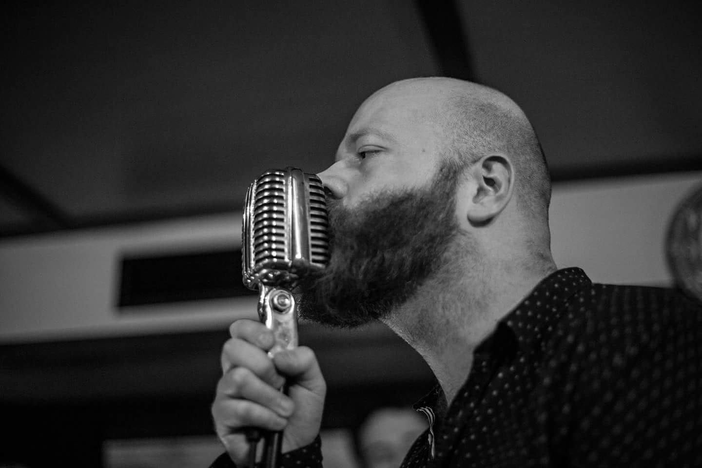 Live-Musik mit "Music from Guy" oder "Jack Chamberlain Music"