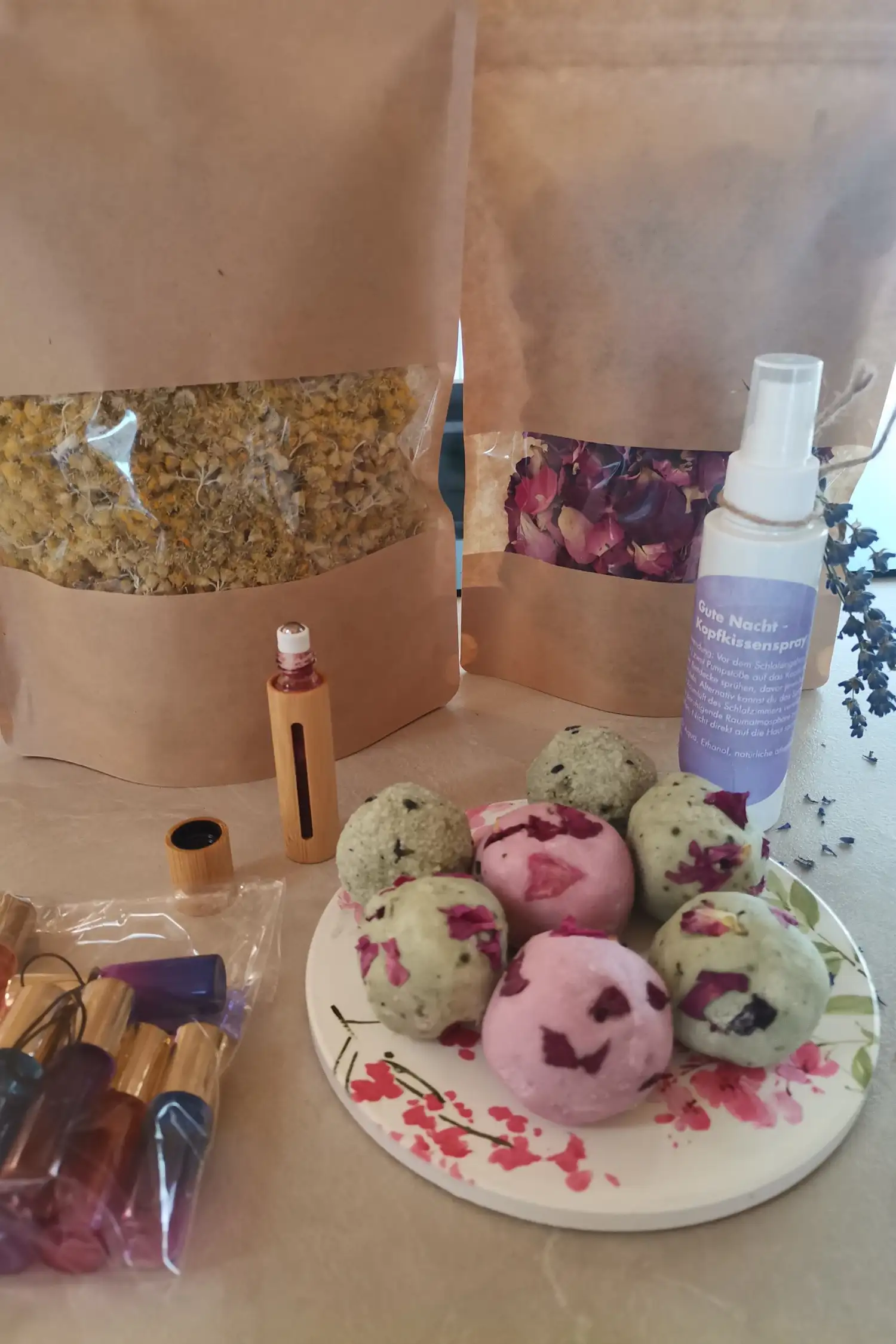"NATUR-RAUM" - "DUFTZAUBER -  Well-Being for Home & On the Go" - Scented sachets, pillow spray, car air freshener with Nina *