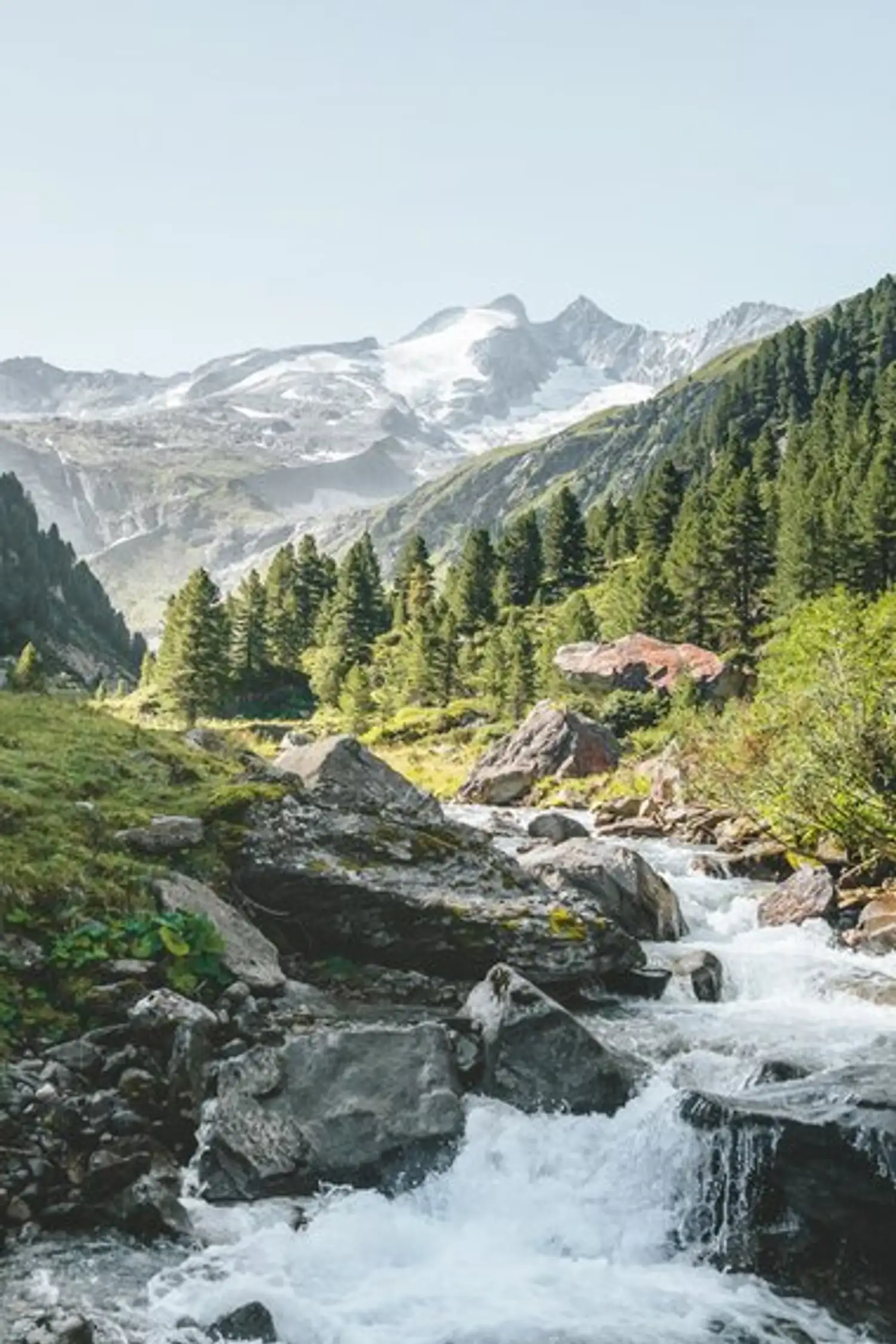 Guided hike into the Habach Valley