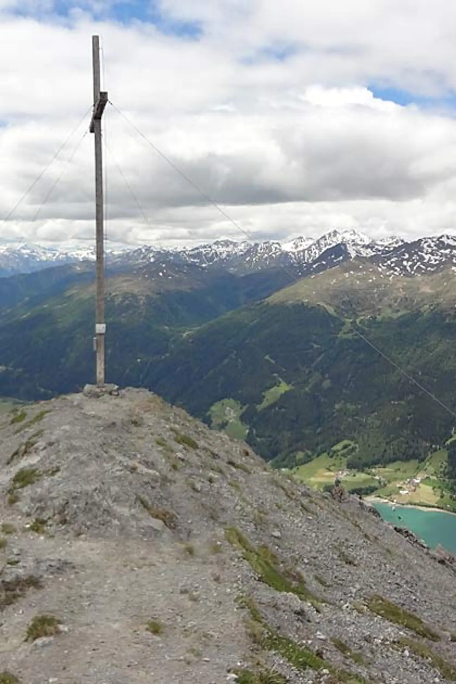 Gipfelwanderung mit Seepanorama zum Edelweiss Berg "Joggl"