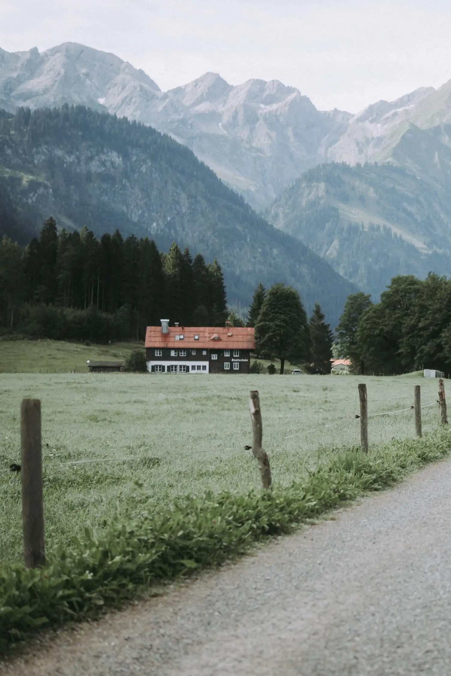 Morgenwanderung zum Moorweiher und anschließend Frühstück