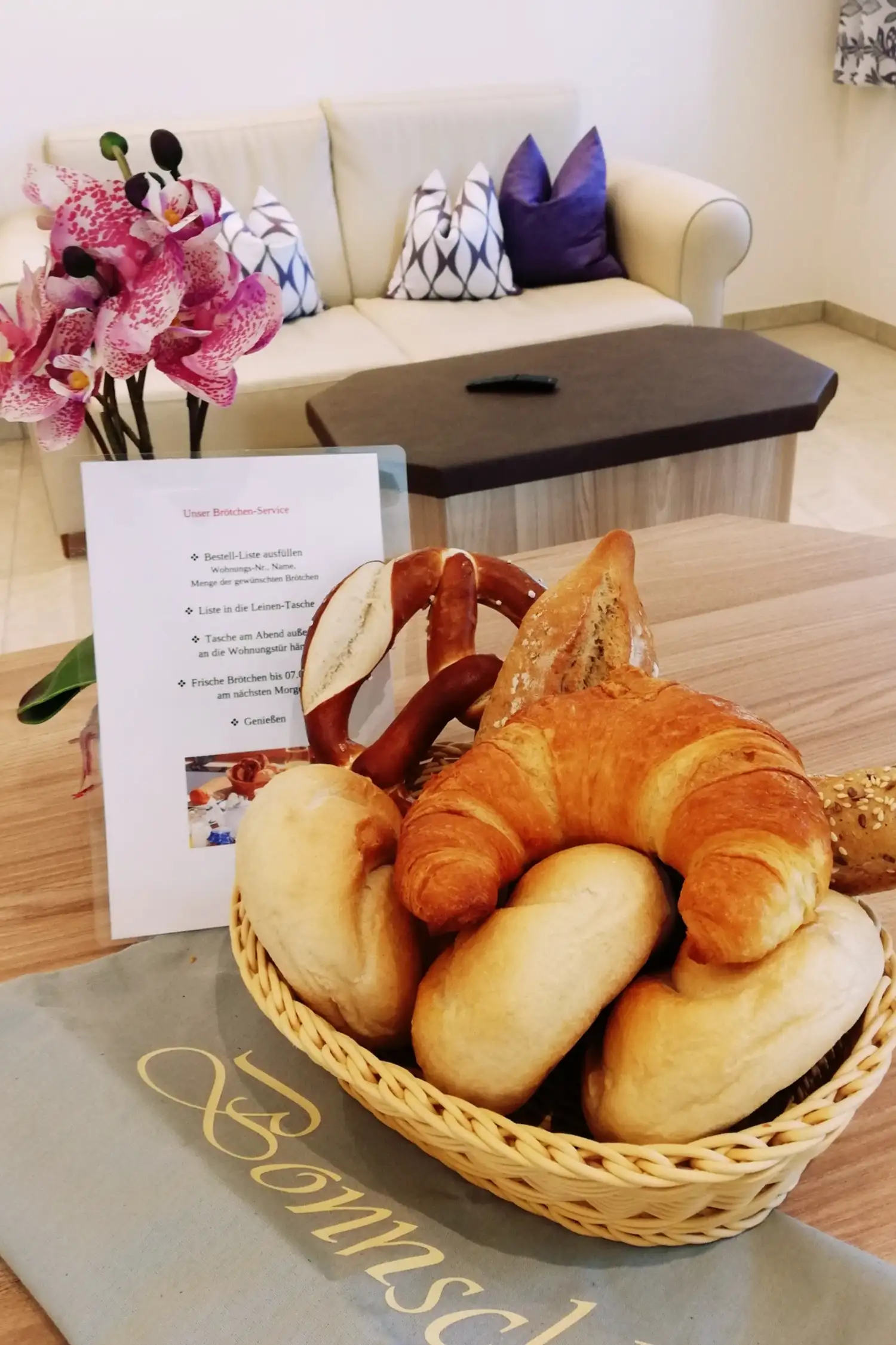 Bread roll service directly to your door