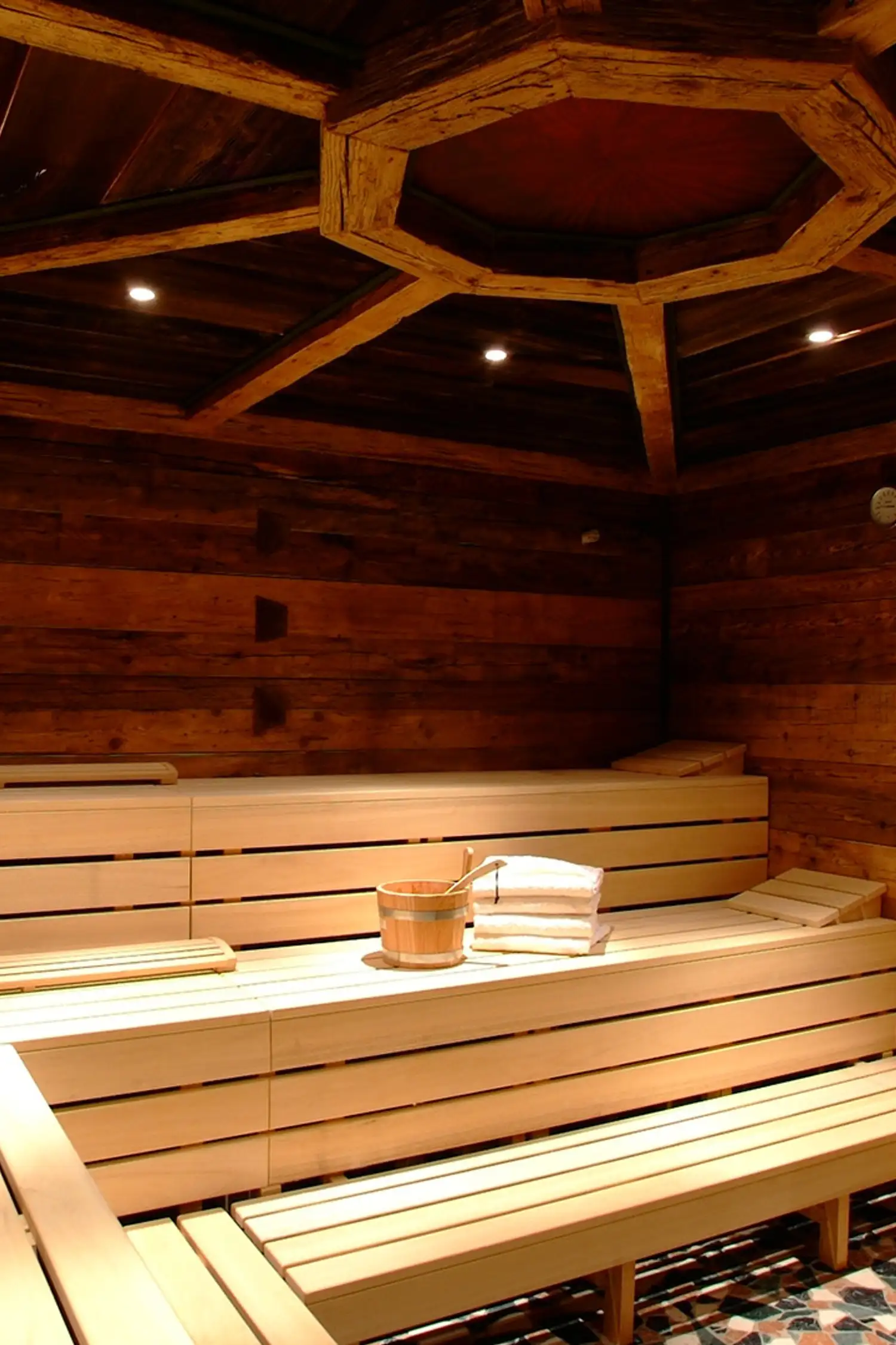Altholzsauna für Hausgäste