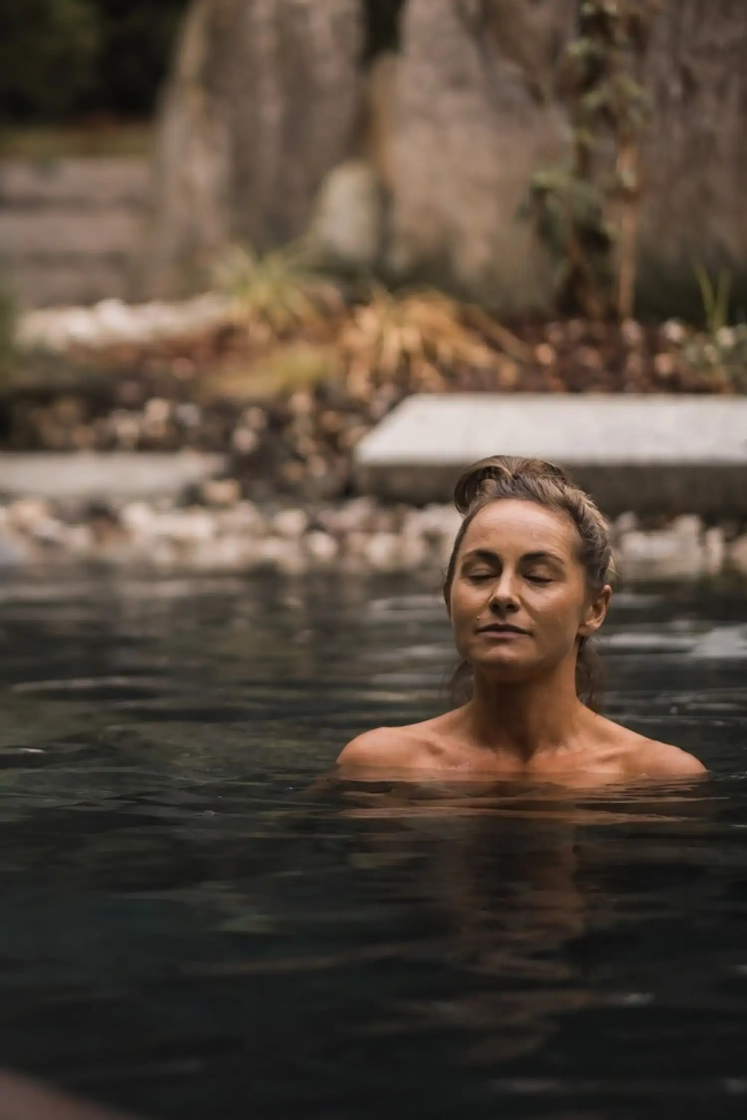 Alternating hot and cold therapy*