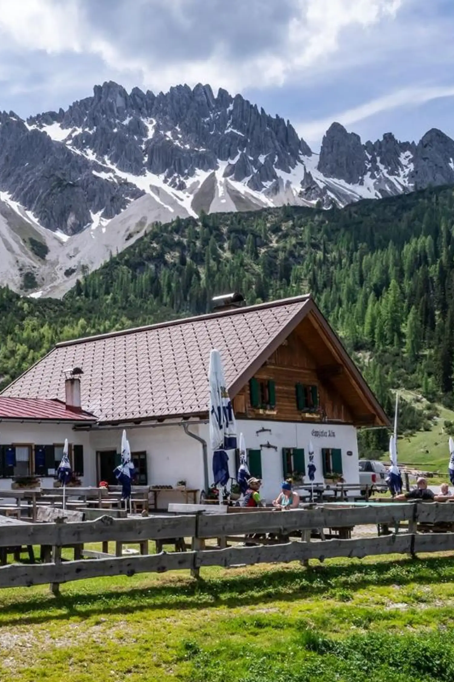 Hike from Giessenbach to the Eppzirler Alm