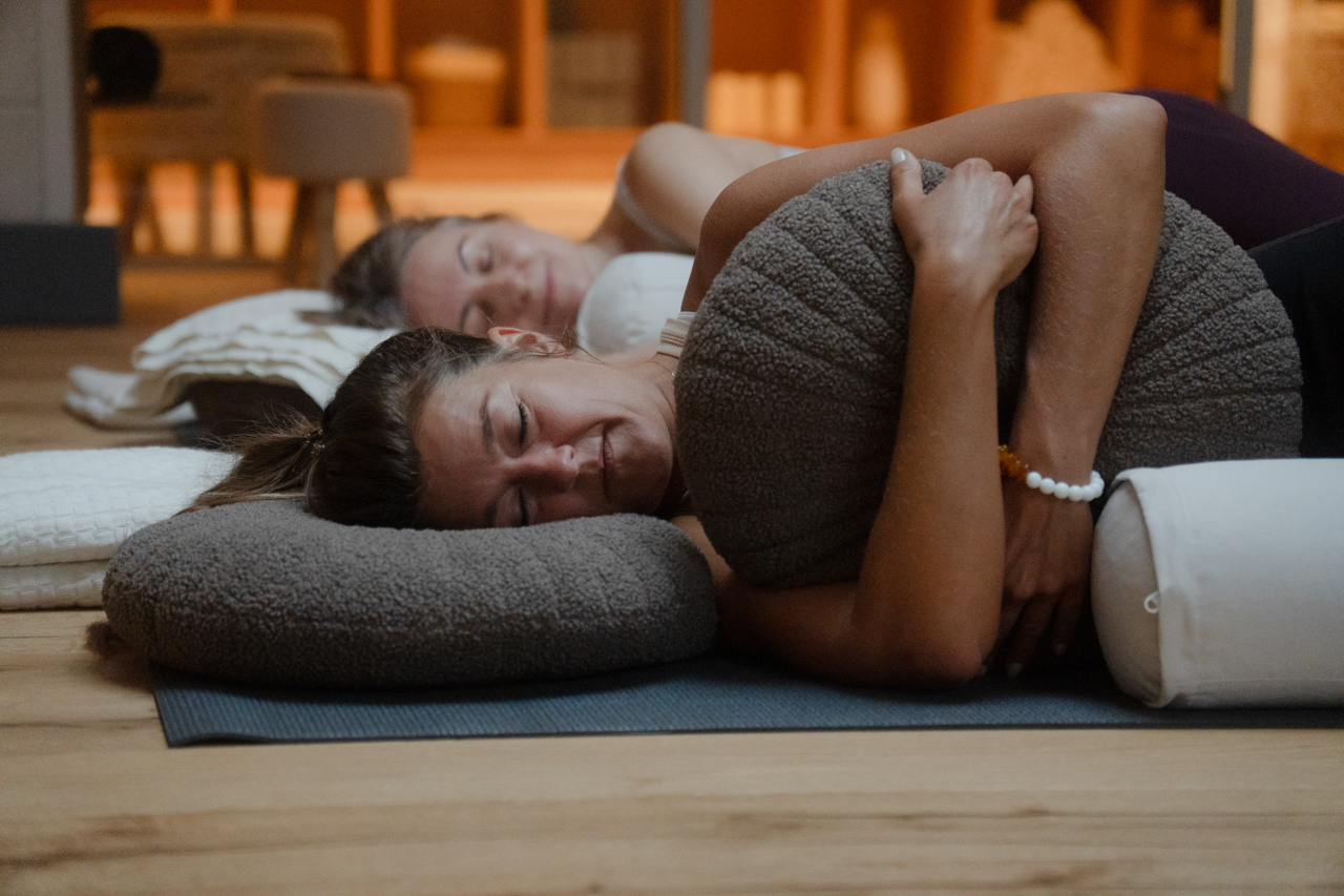 Besser Schlafen - Restaurative Yoga und Atemübungen