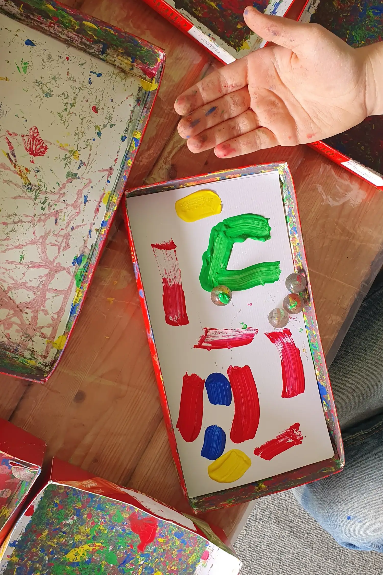 Erlebnis für Kinder - Kunstwerke aus dem Karton ohne Anmeldung
