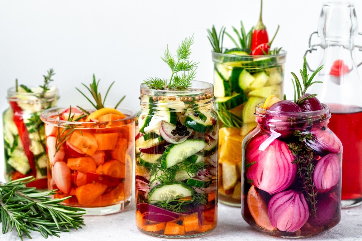 Preserving culinary treasures from the garden naturally