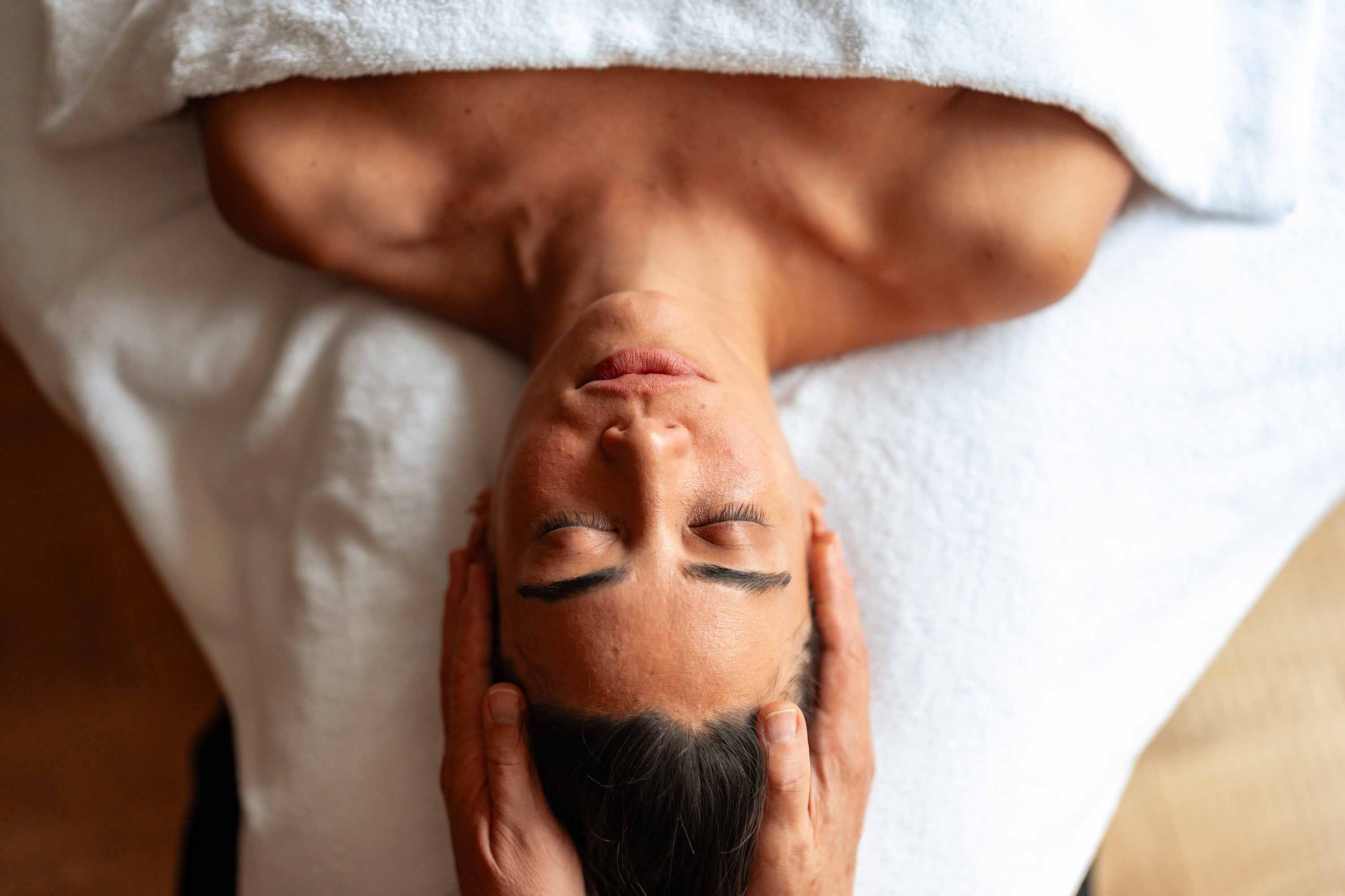 "Weightless" Head and Neck Massage