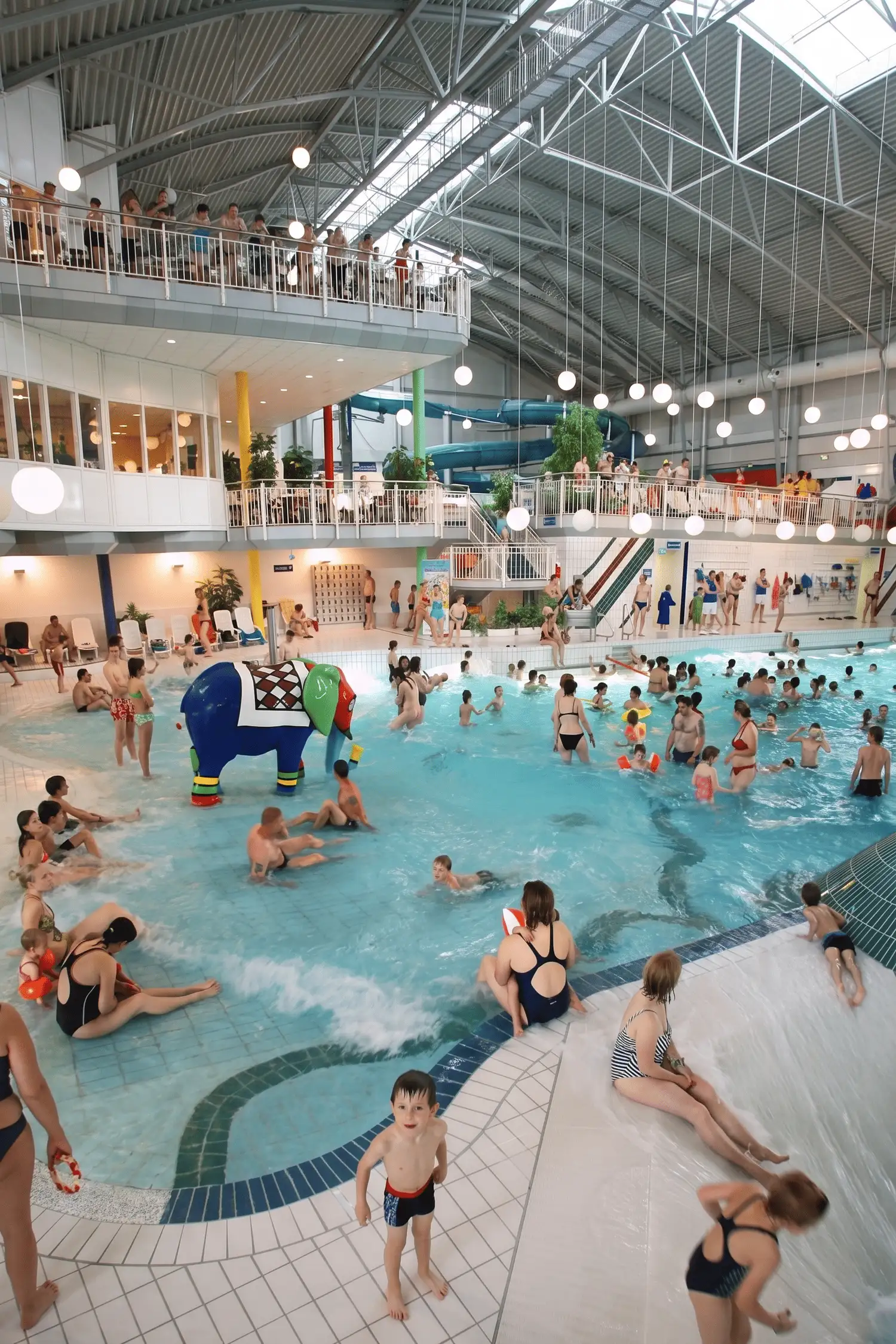 Action & water fun at the Atlantis adventure pool
