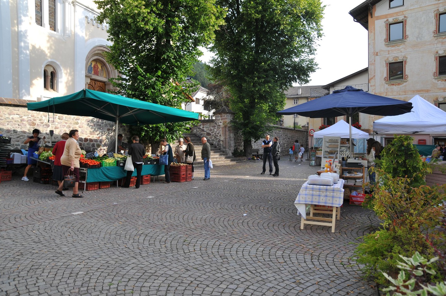 Mercato del contadino a Sarentino