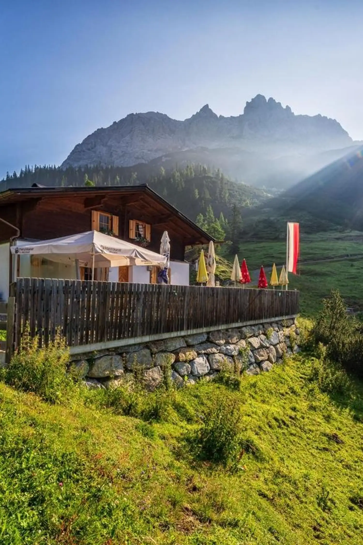 Almentaxi zur Marienbergalm 1.622 m ab Obsteig