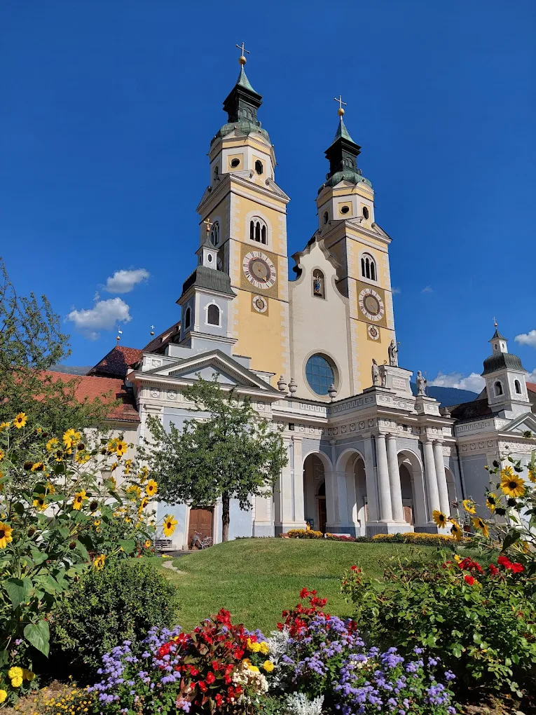 Brixen & Kloster Neustift – Altstadtflair, Kultur & Wein