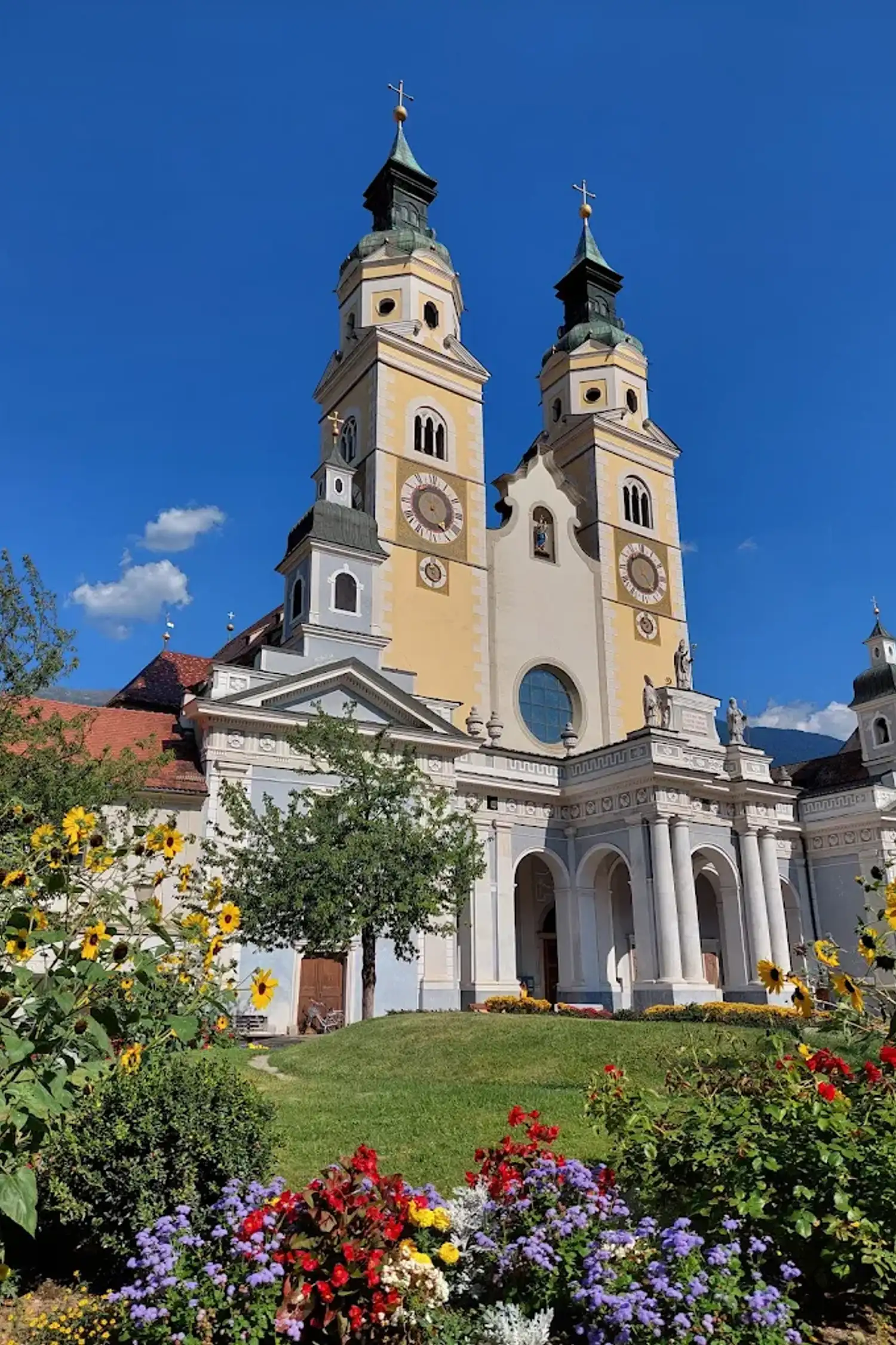 Brixen & Neustift Abbey – Old Town Charm, Culture & Wine