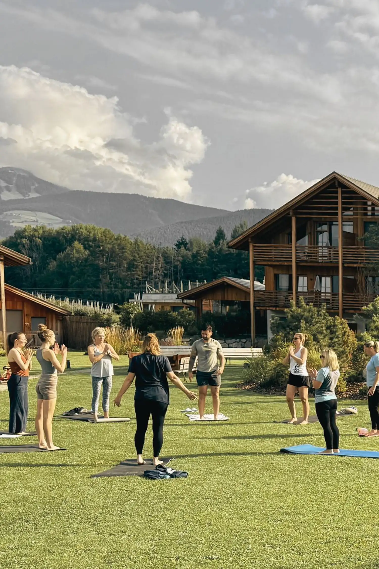 Yoga in giardino