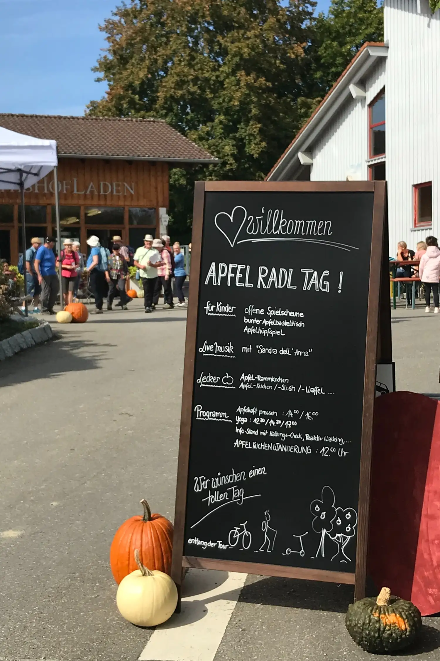Apfelradltag & Apfelfest - Livemusik und buntes Programm