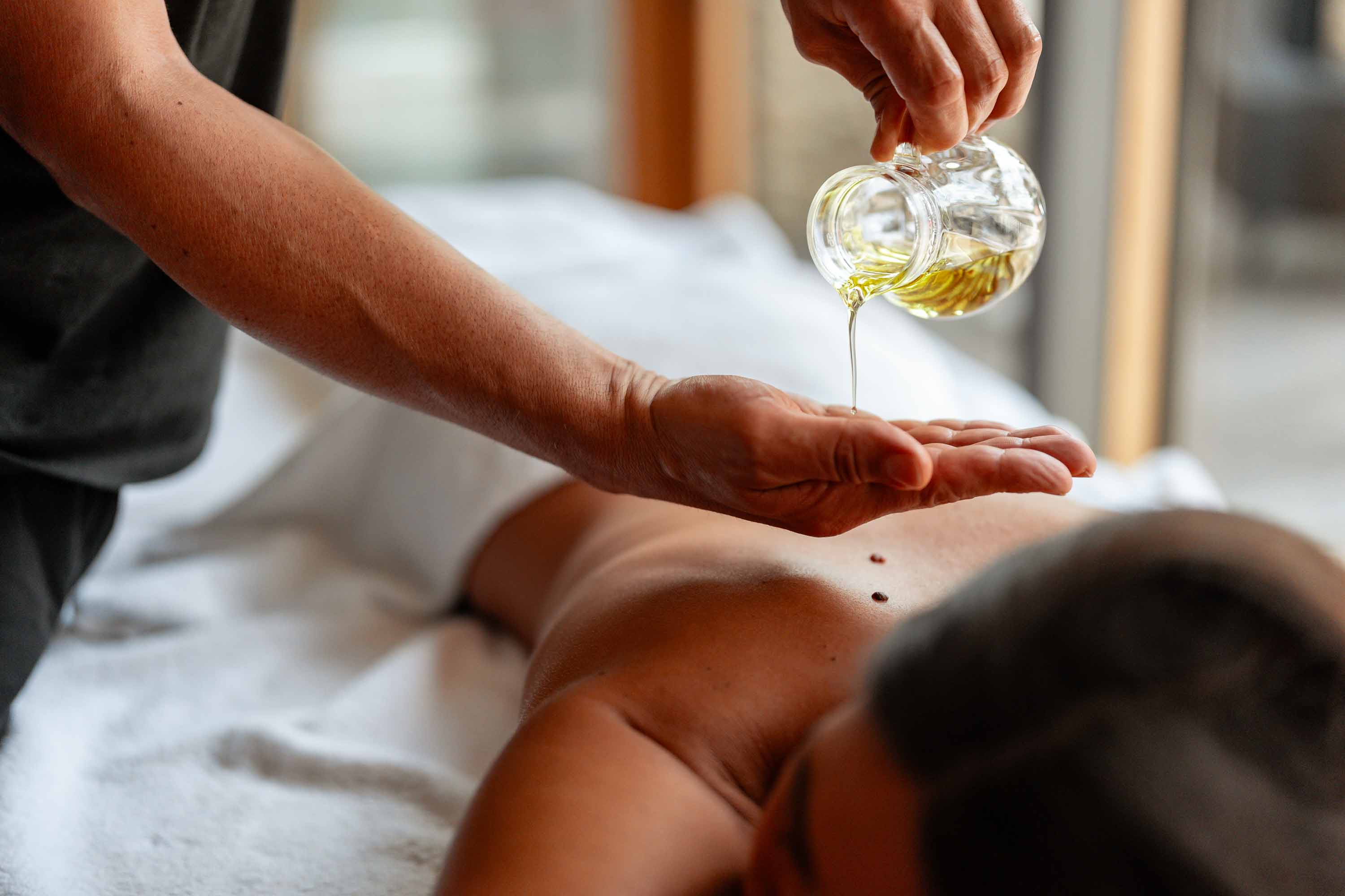 Energetic Aromatherapy Massage