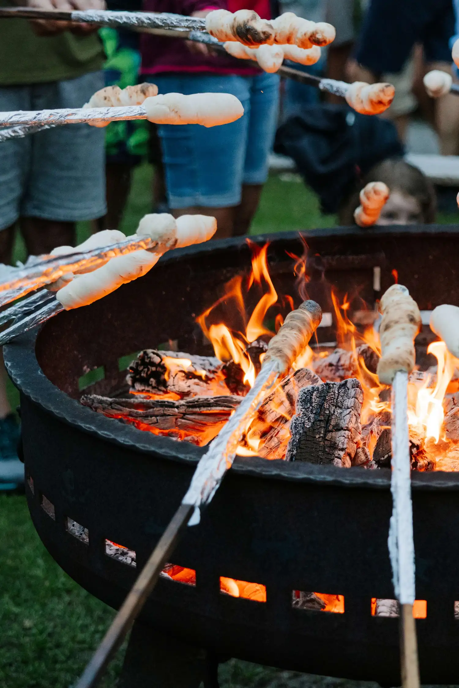 Kids-Party am Lagerfeuer & Brotbacken!