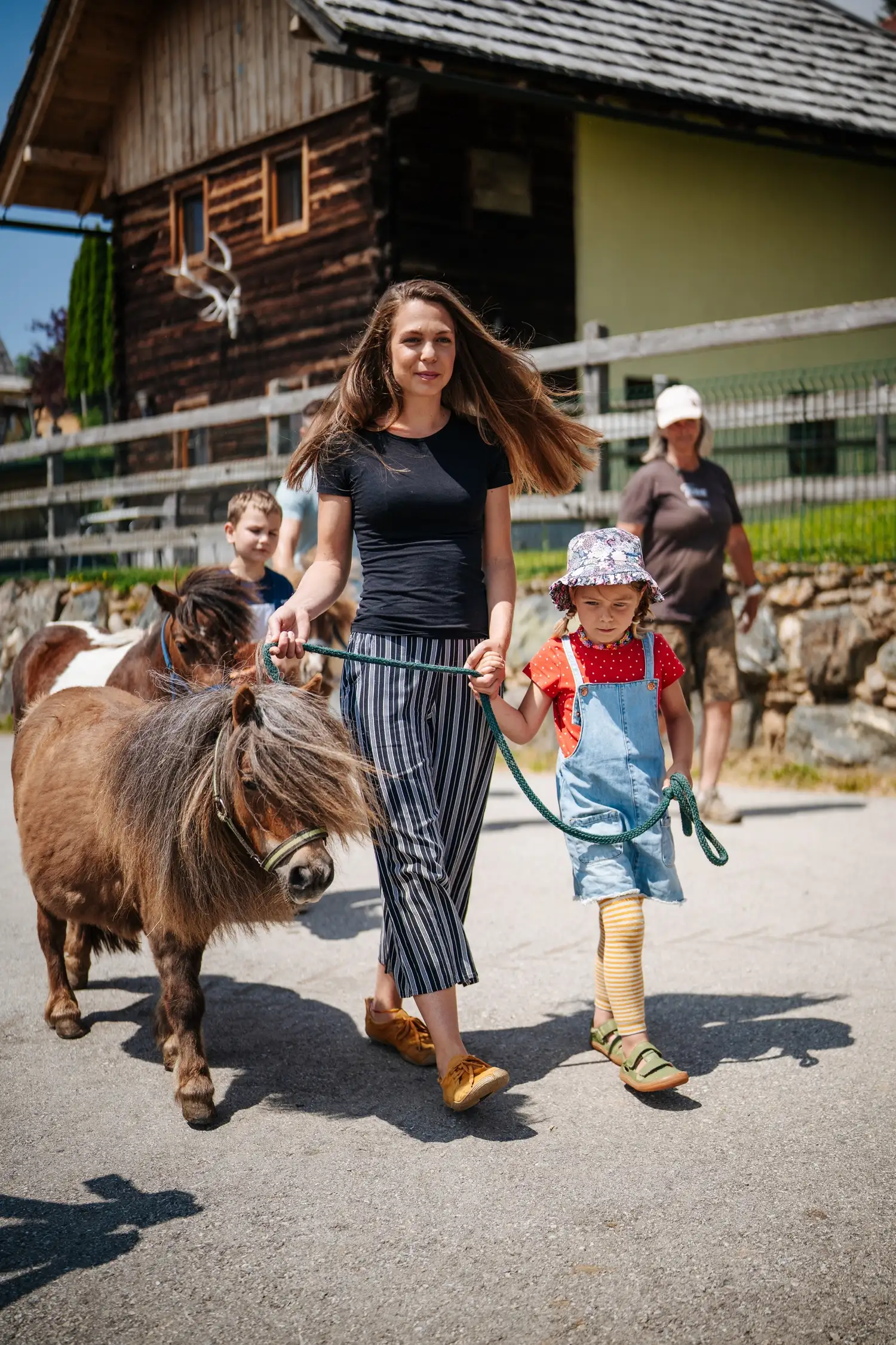 Mini Pony Trekking