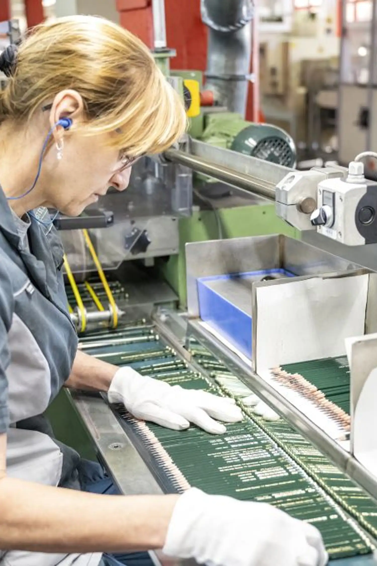 From a small wooden board to your favorite pencil—experience Faber-Castell manufacturing up close!