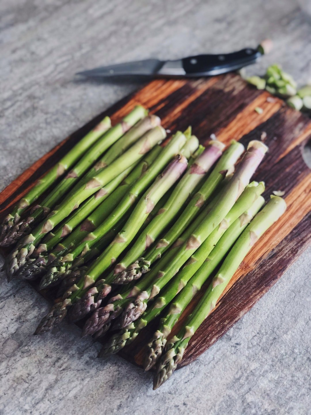 Asparagus menu with corresponding wines