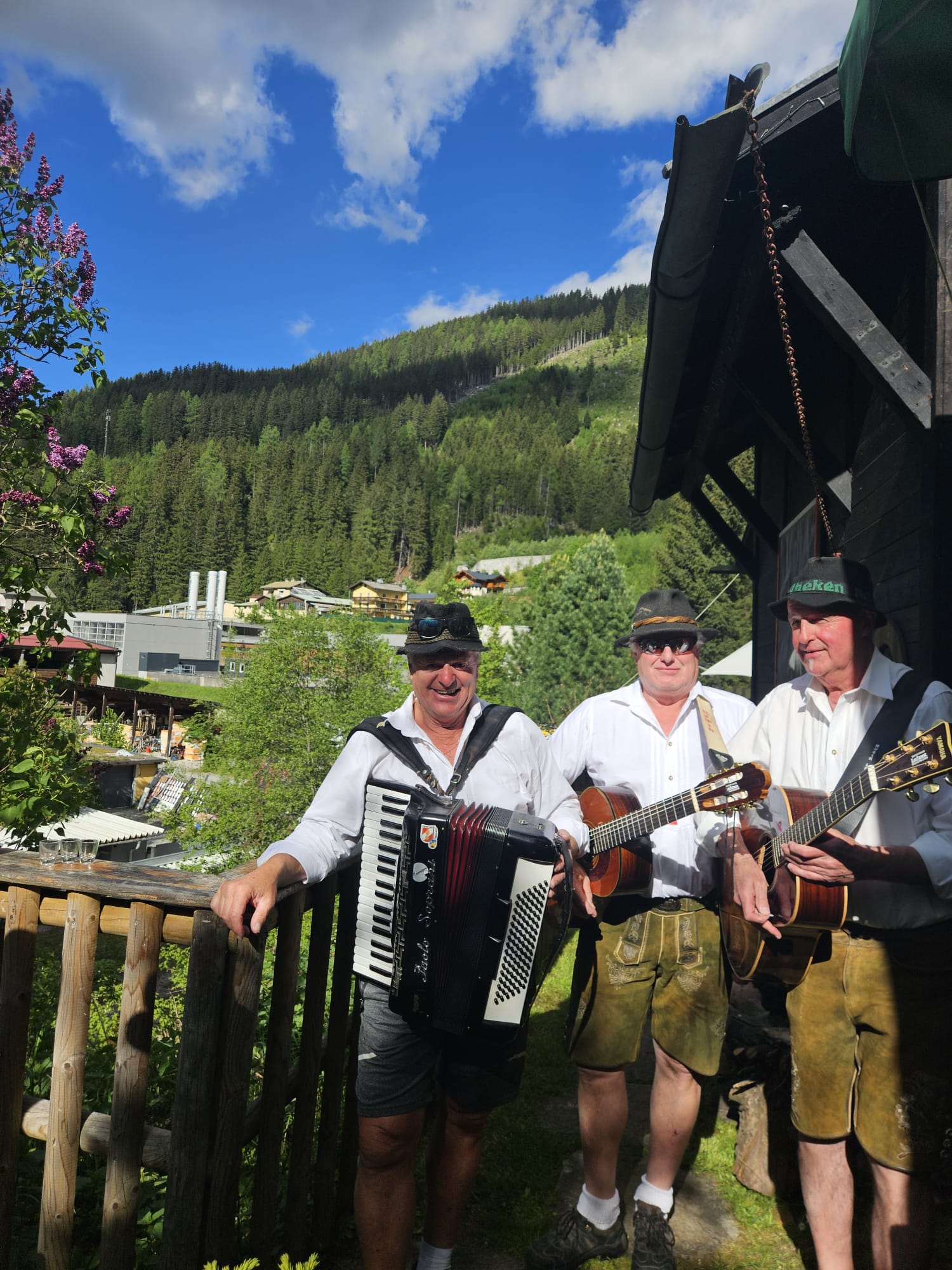 Frühschoppen mit Schochn Musi