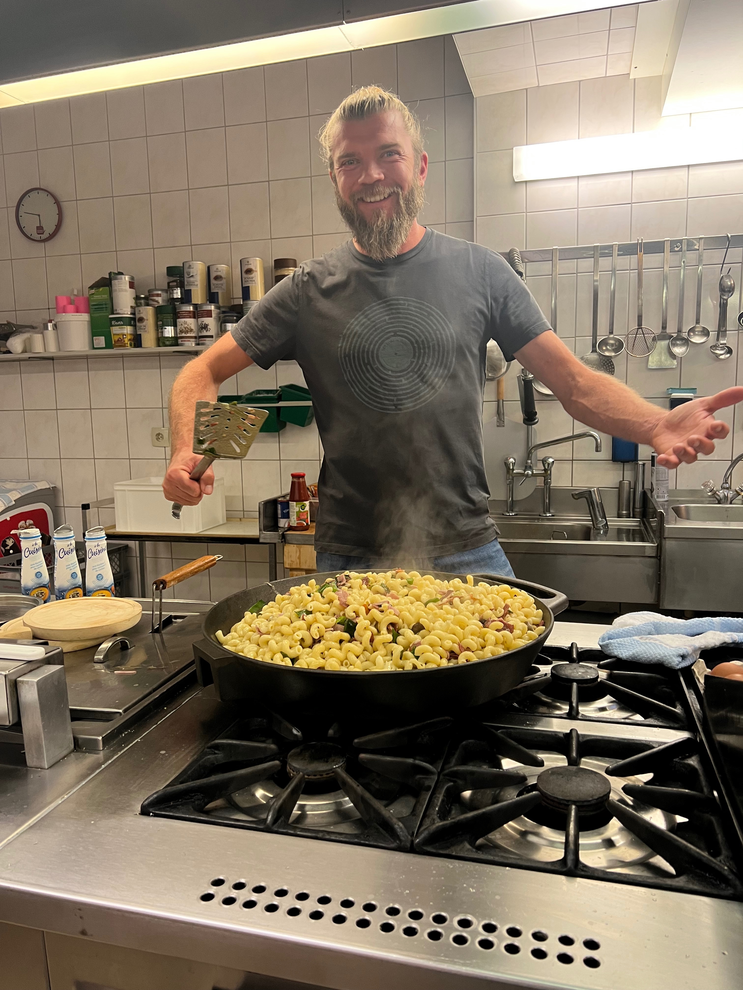 FRIDAY AHT cheese spaetzle evening - with 1 AHT lager beer