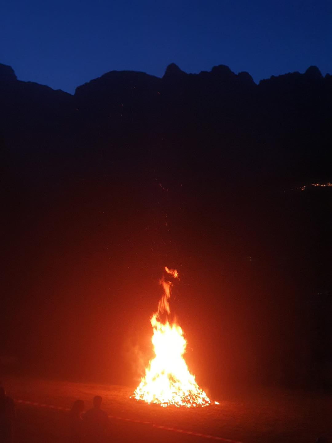 Feuer zur Sommersonnenwende 20.06.2026 - ab 21:15 Uhr