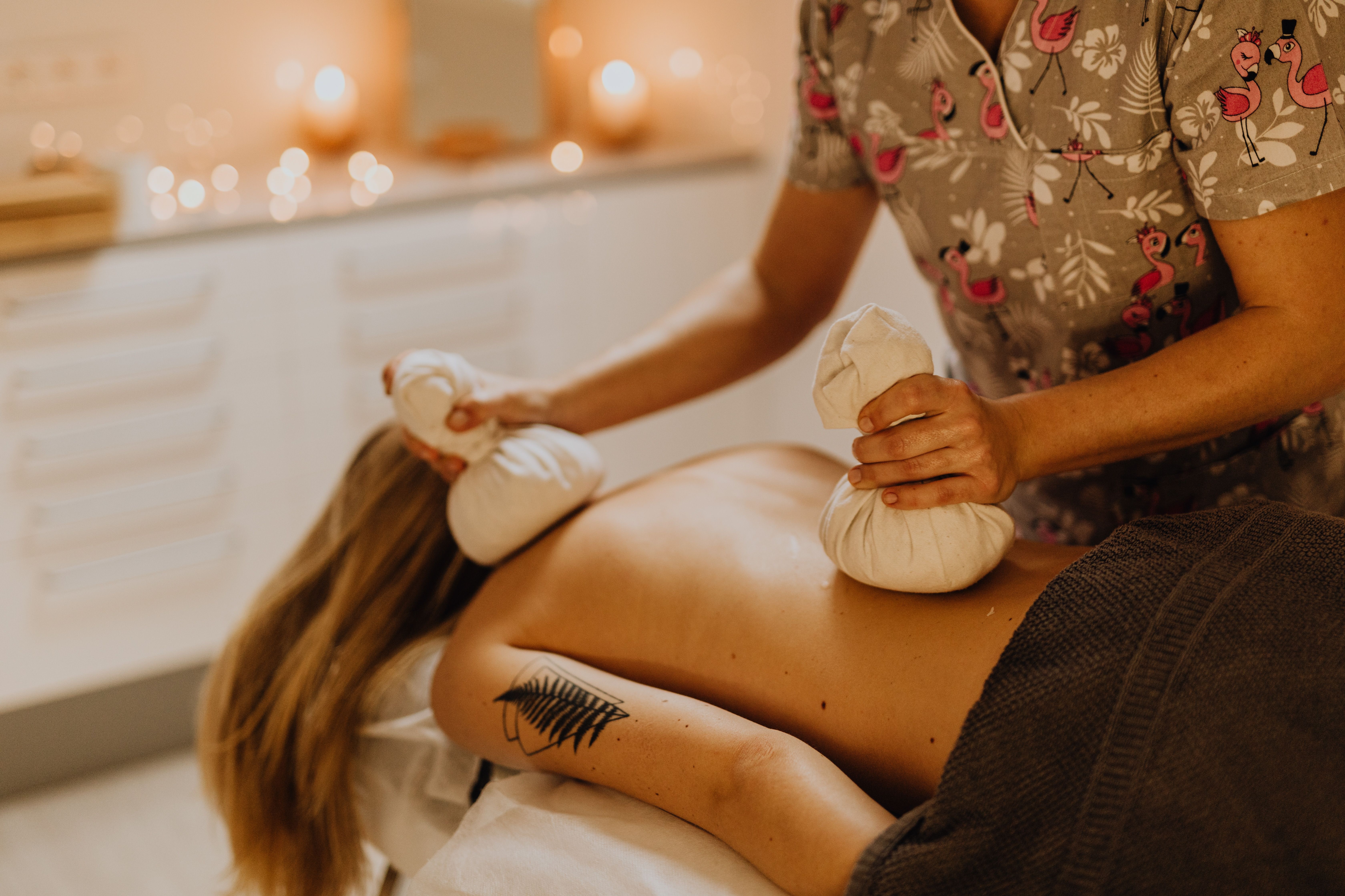 Körperstempelmassage