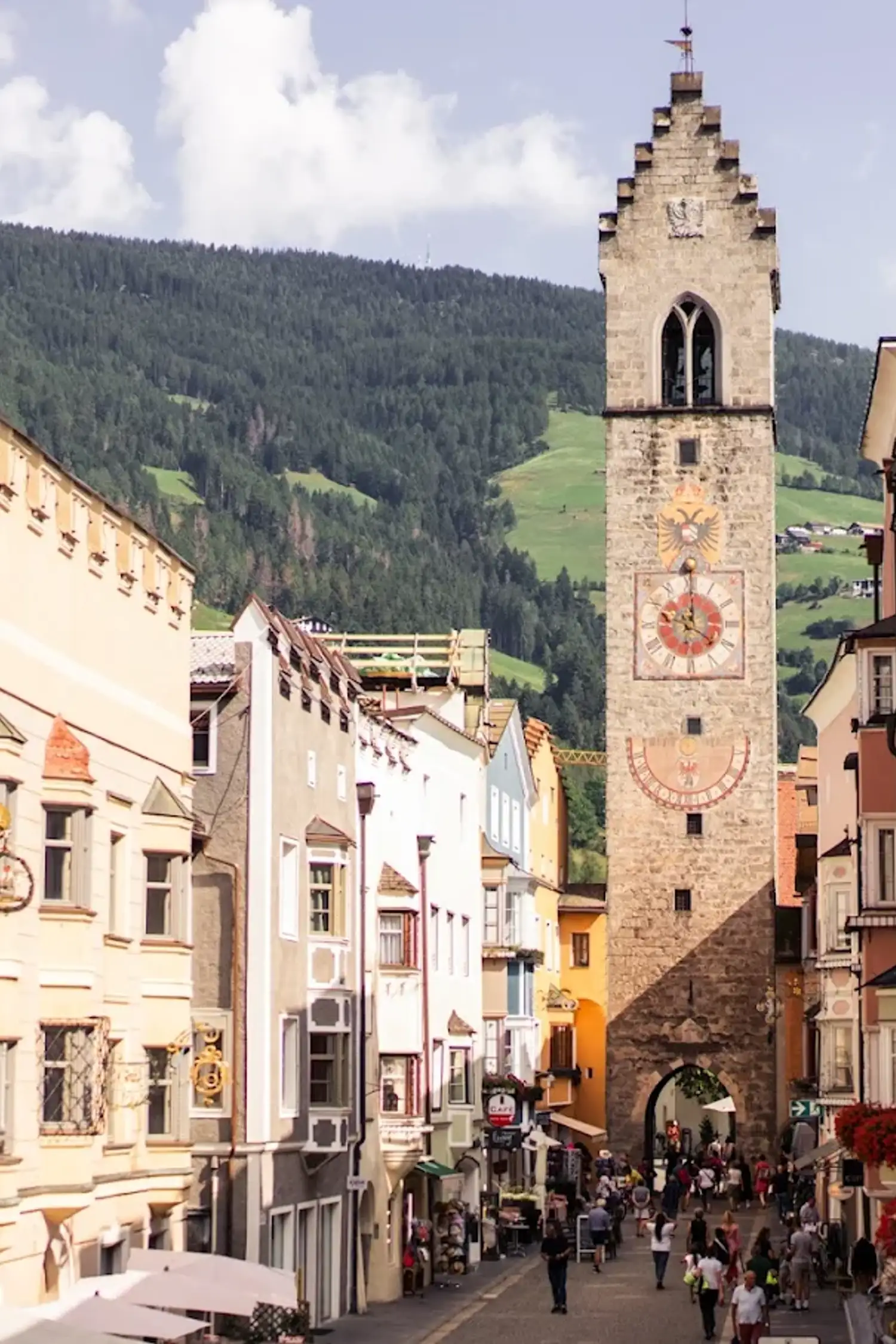 Sterzing & Zwölferturm – a charming Alpine Old Town