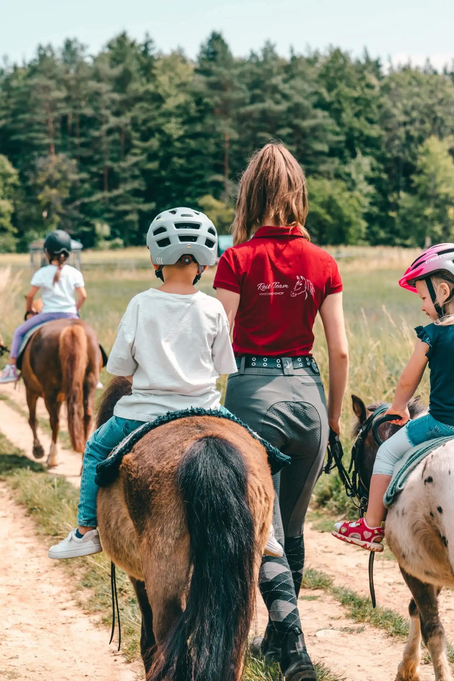 geführtes Ponyreiten bis 30 kg