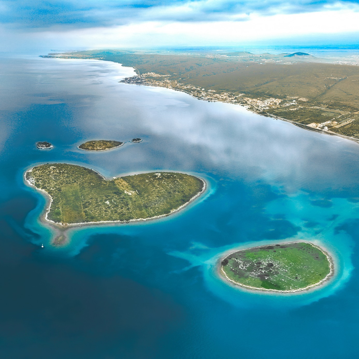 Sailing trip to the heart island of Galešnjak - romance on the Adriatic Sea