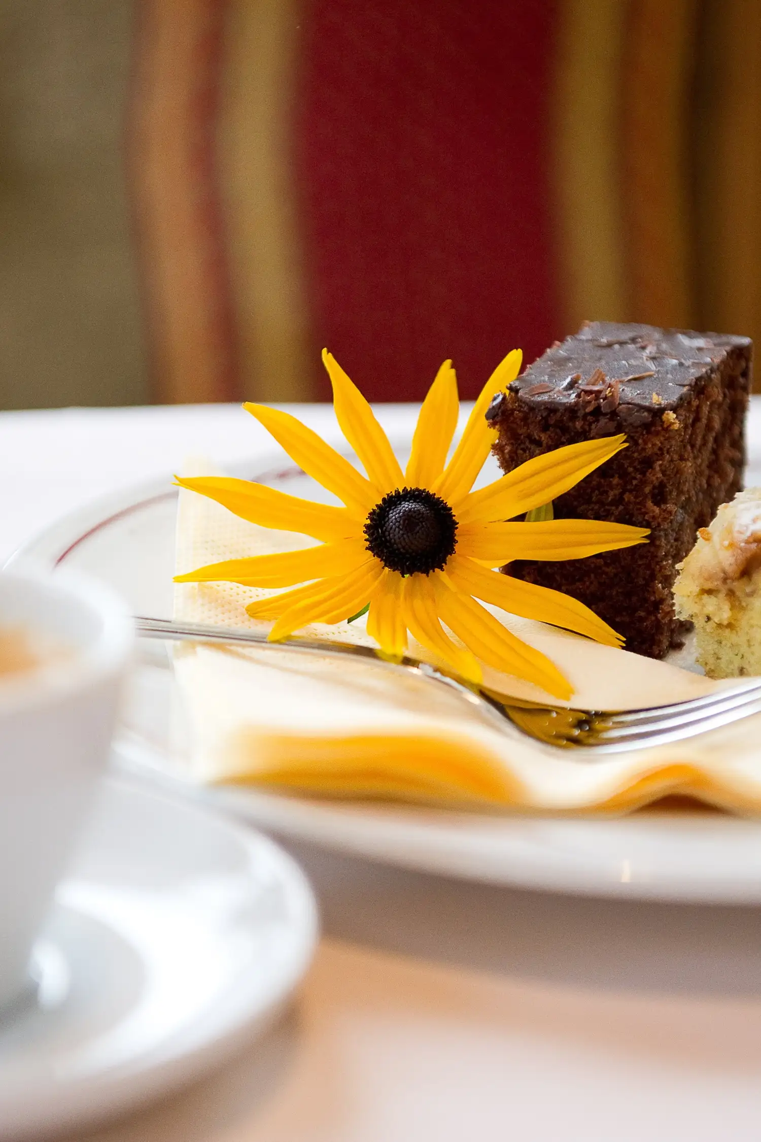 Omas Kuchenmoment – ein Stück Zuhause auf Urlaub