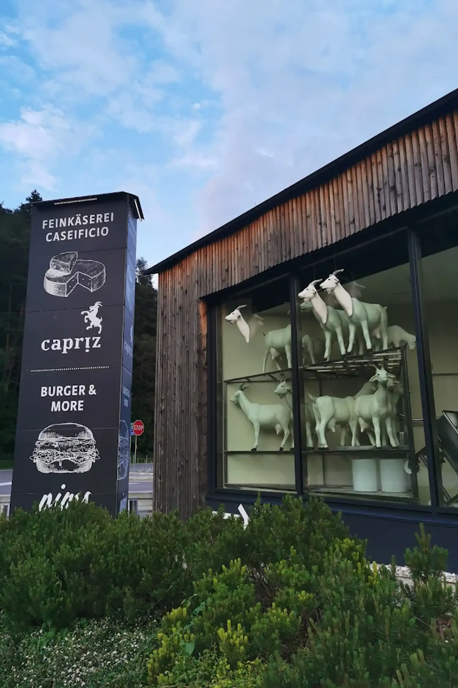 pims CAPRIZ – Burgers & More