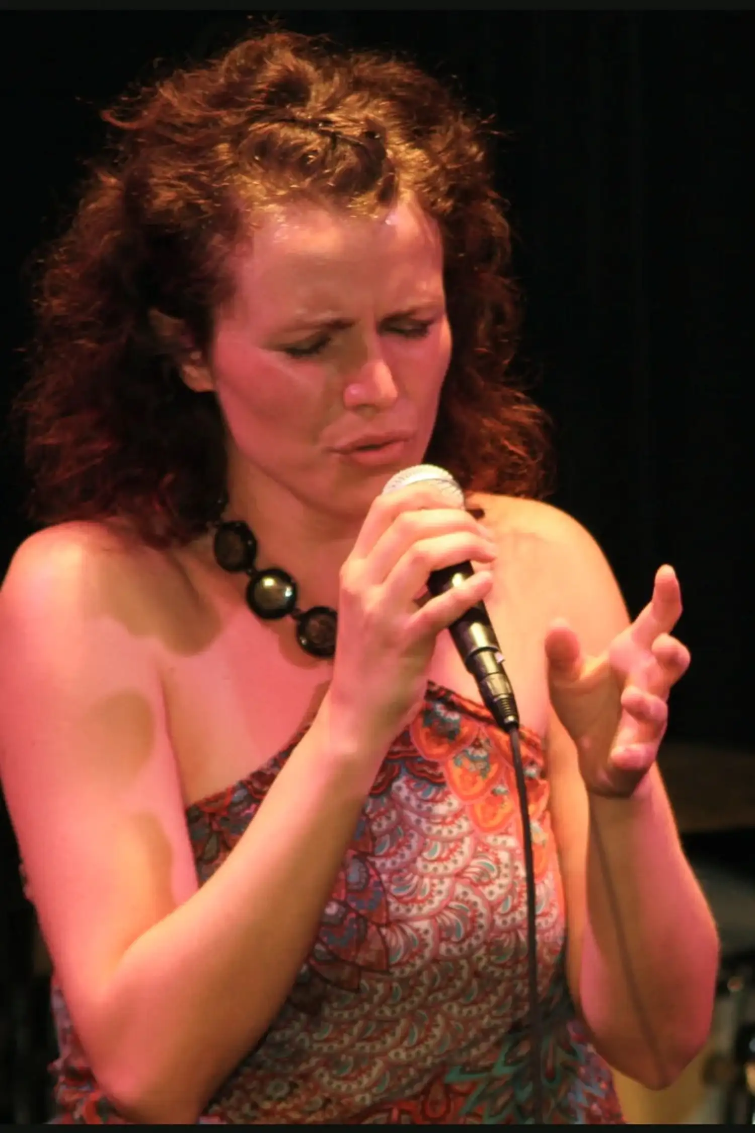 Live Act | Reena Winters
