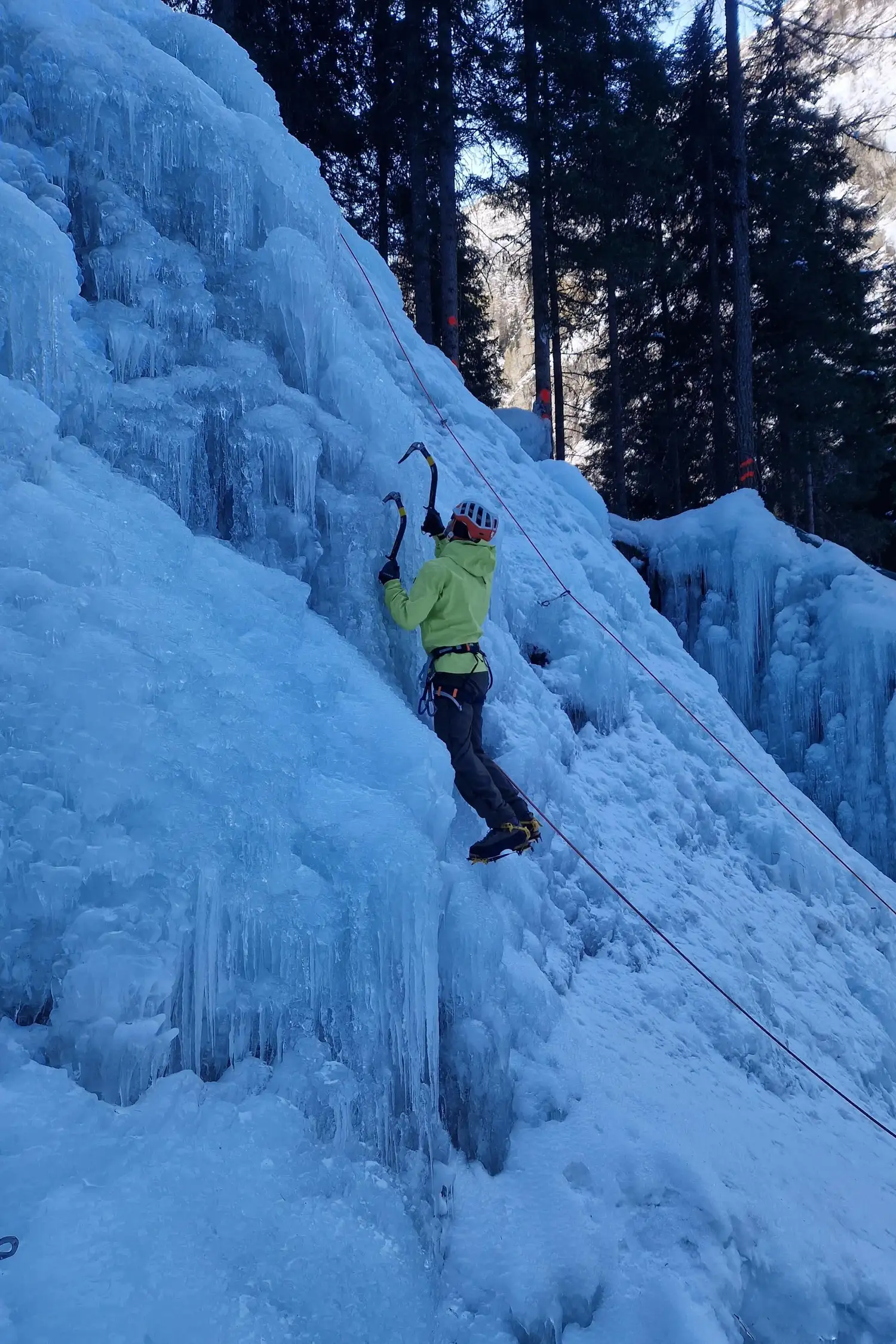 Eisklettern in Osttirol mit staatlich geprüften Berg- und Skiführer