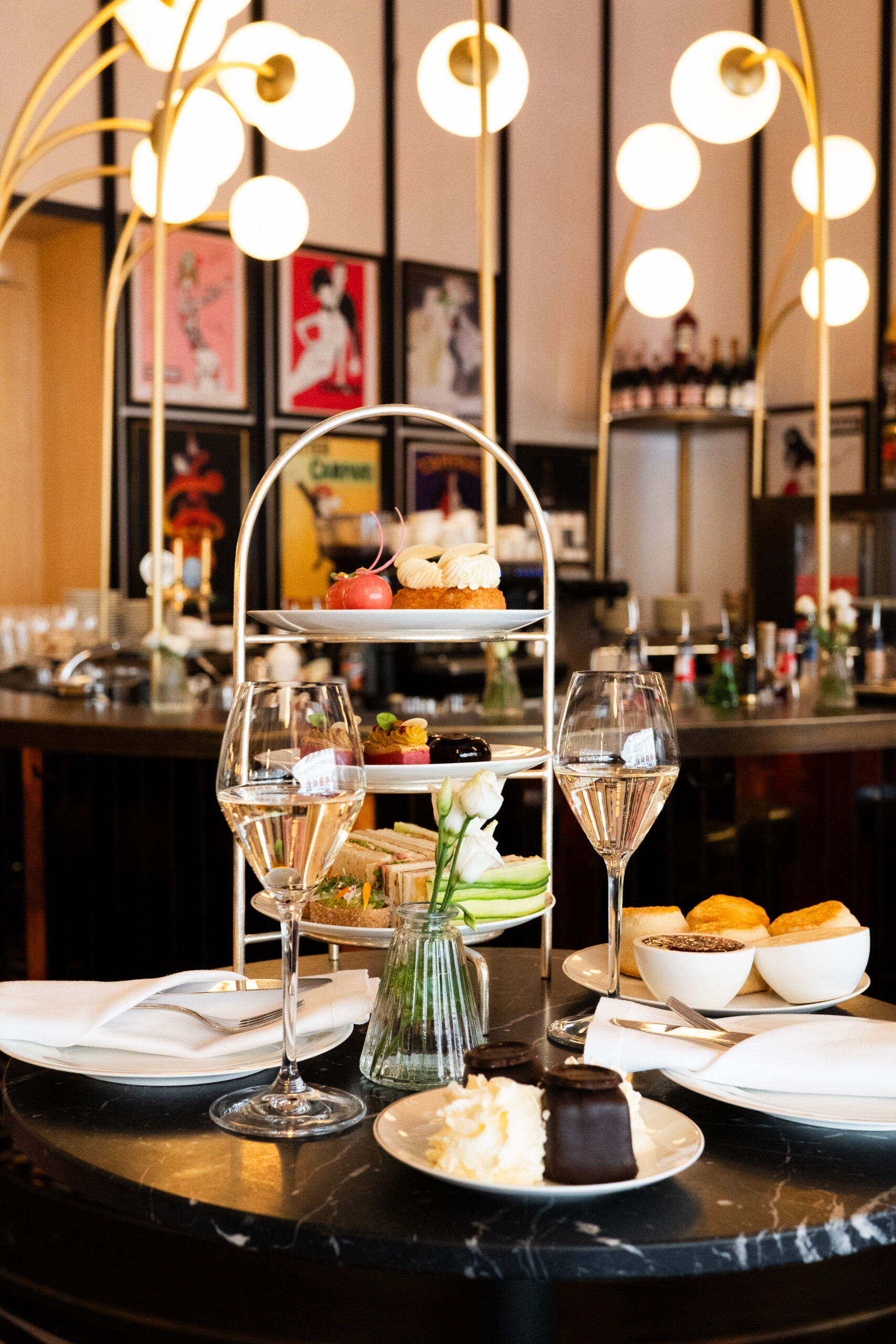 Sacher Afternoon Tea & Champagner im Salon Sacher