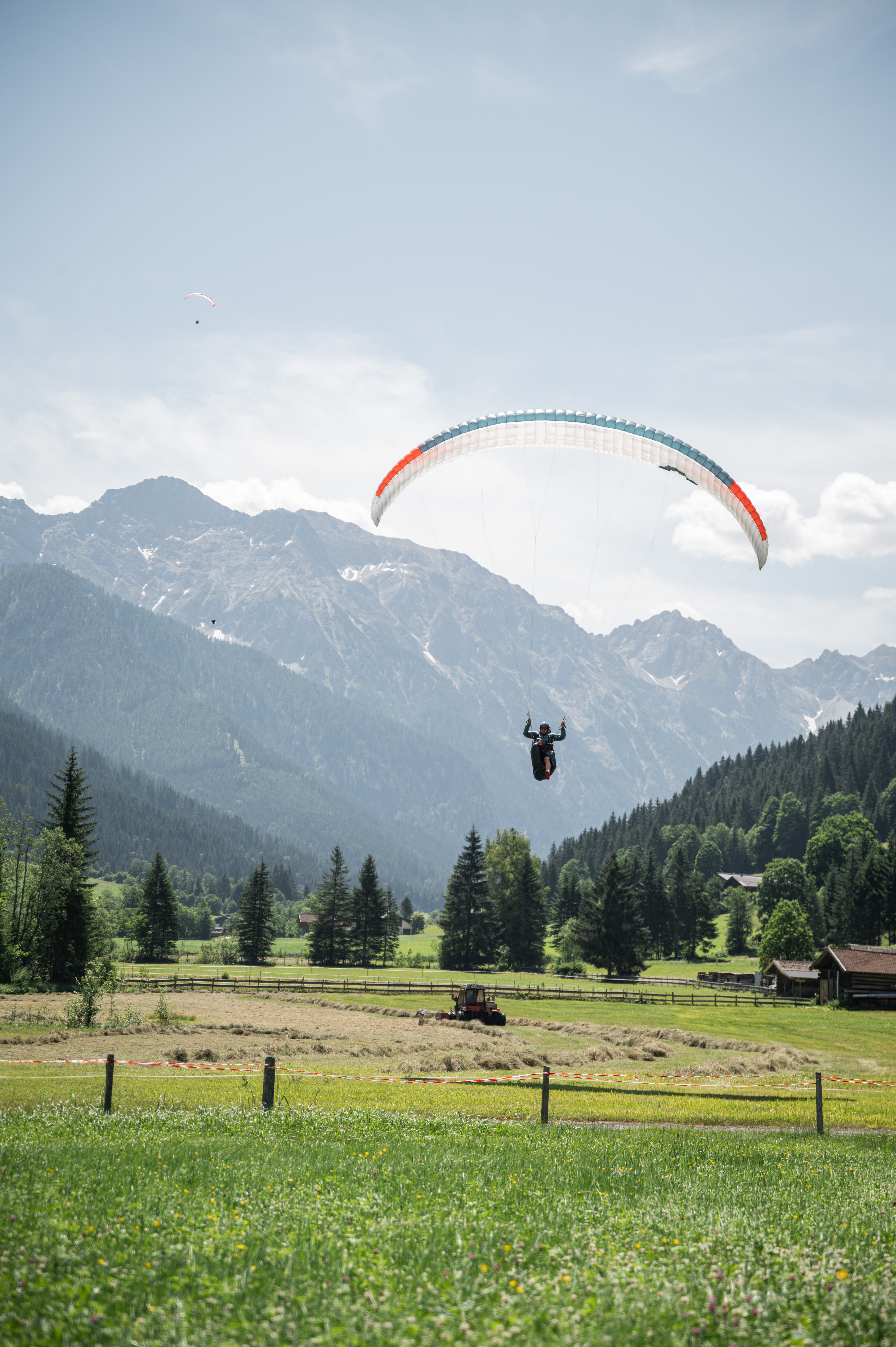 Paragleit-Thermikflug – Kleinarl von oben spüren