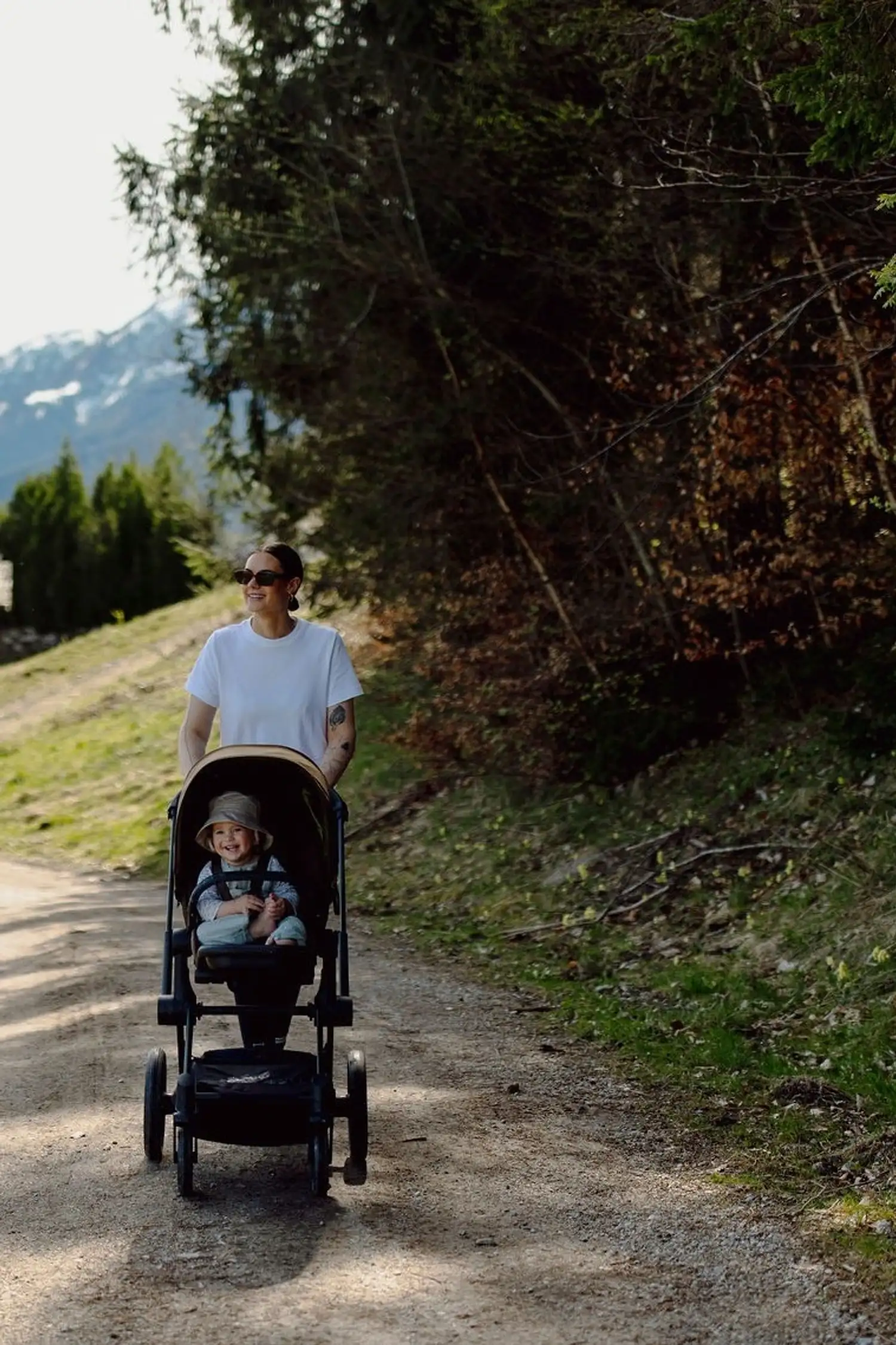 Walk along the Zederbergrundweg
