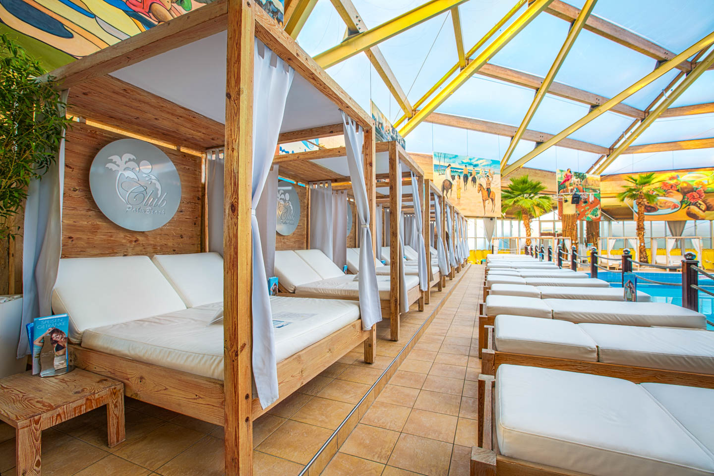 Steam baths & relaxation area