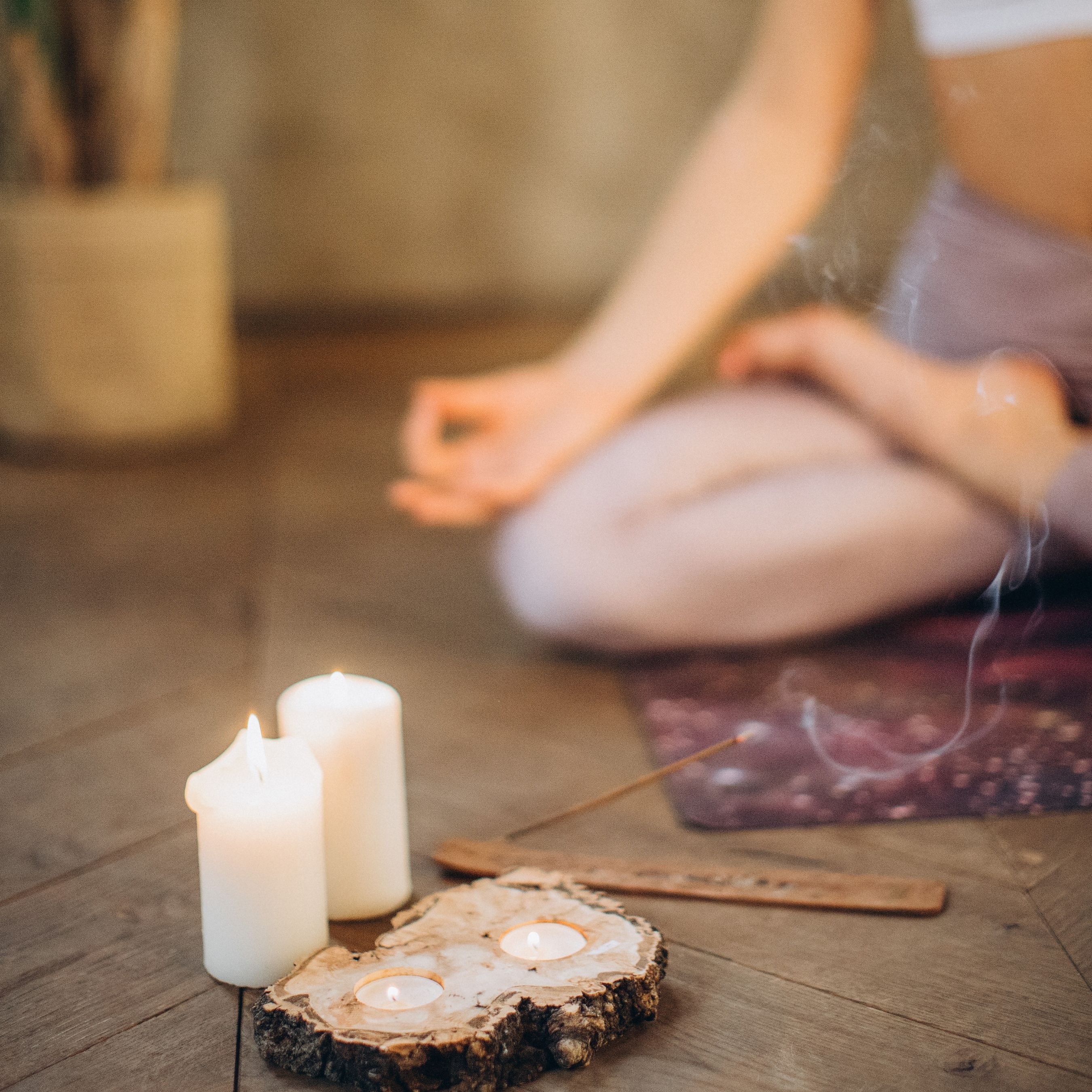 Privat Yoga - die 5 Tibeter mit Karin 