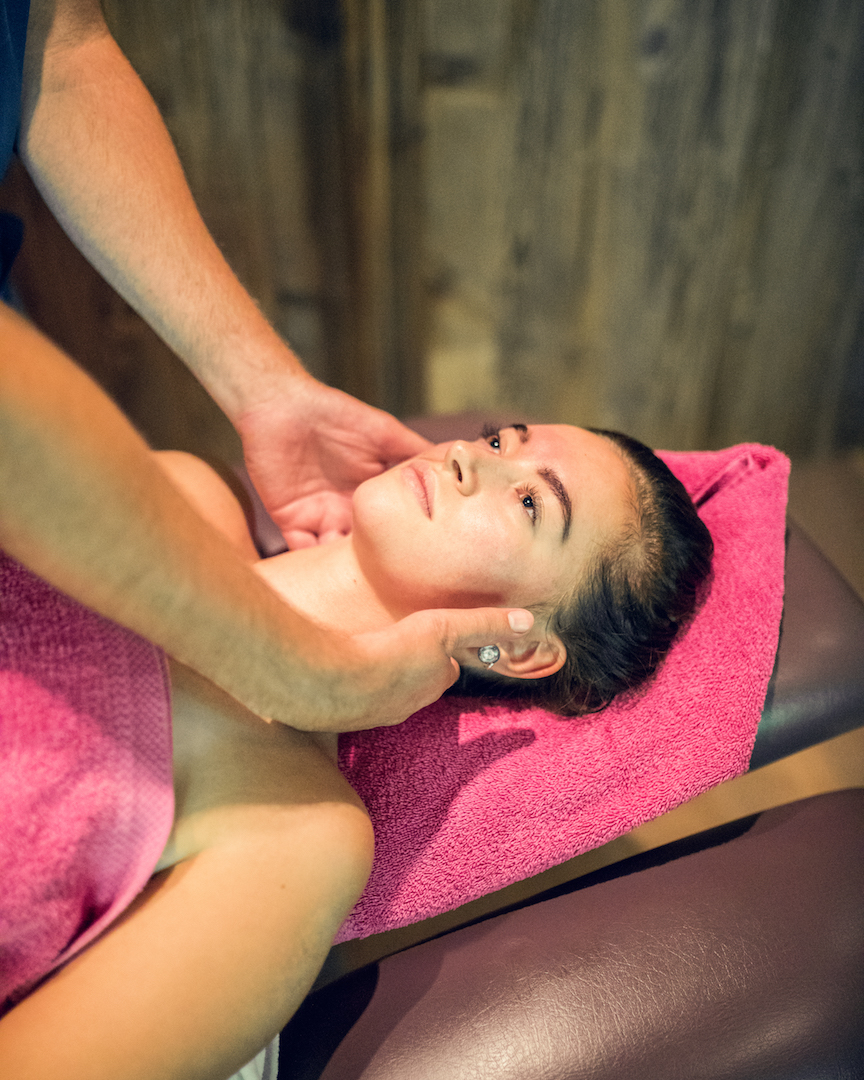 Myo-Lifting facial massage
