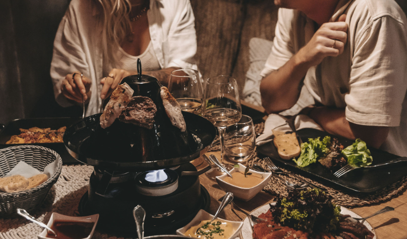 Romantic Valentine's Day Tatar hat dinner with overnight stay at the Grawandhütte