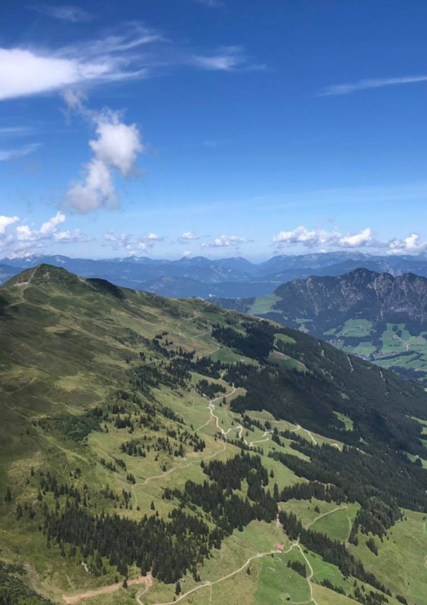 Gerlindes Wandergeheimtipp: Gratlspitz, Schnitzel und Bergpanorama image