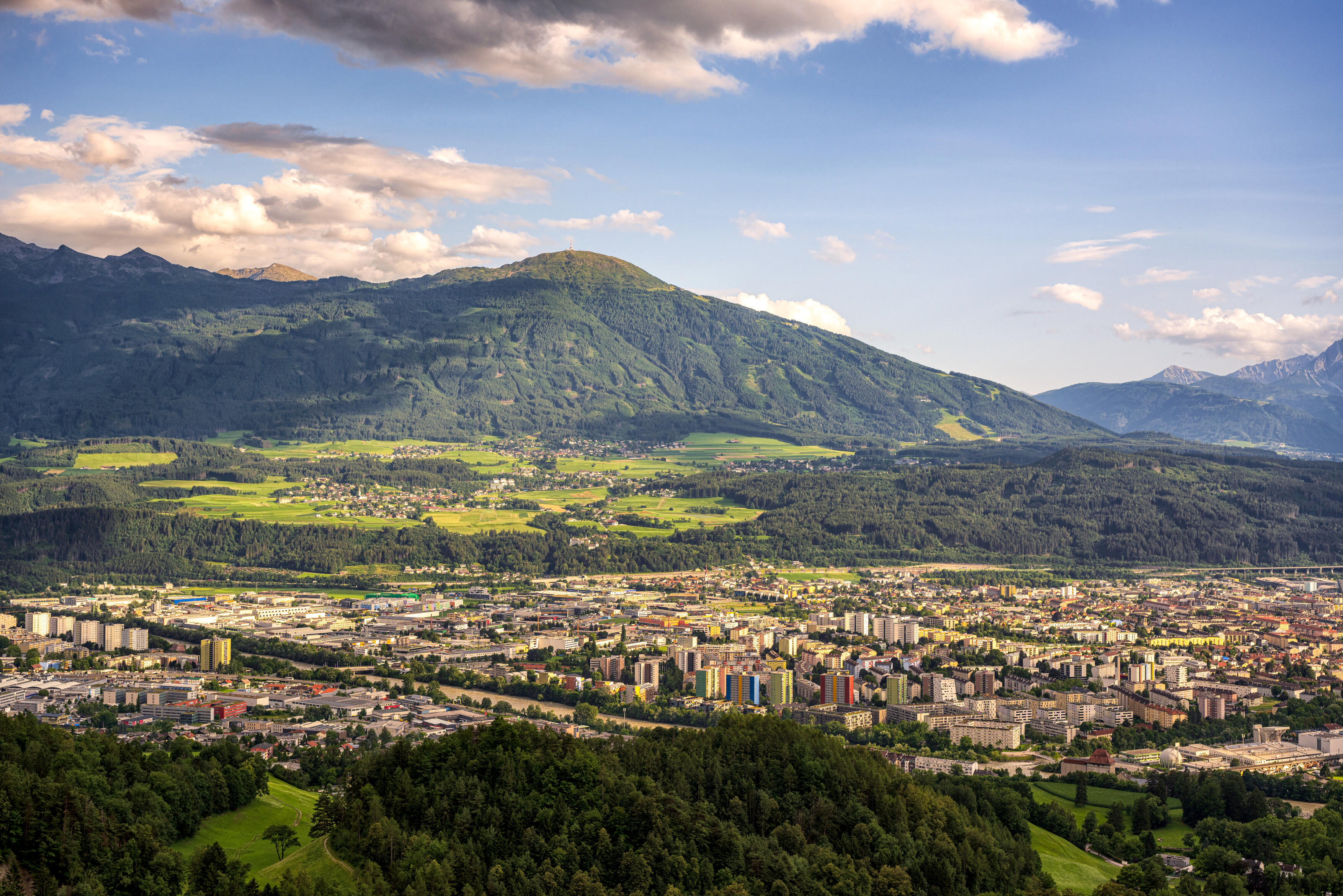 Mit dem Bus J eine faszinierende Naturlandschaft erleben
