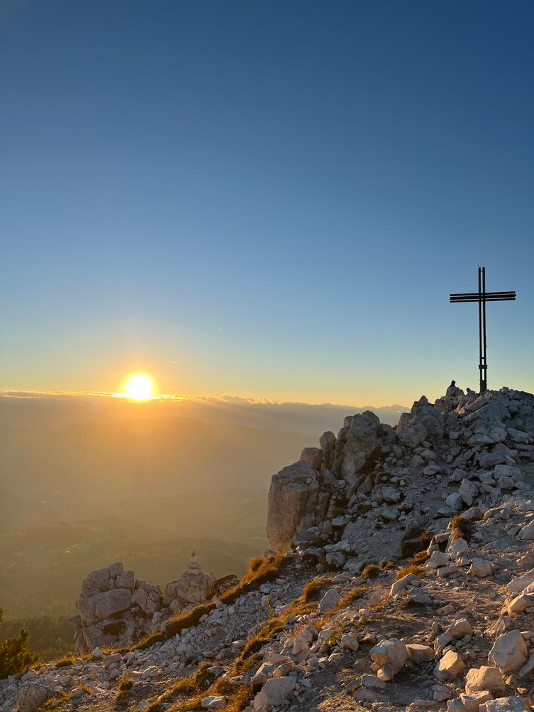 Sunset
hike
White horn