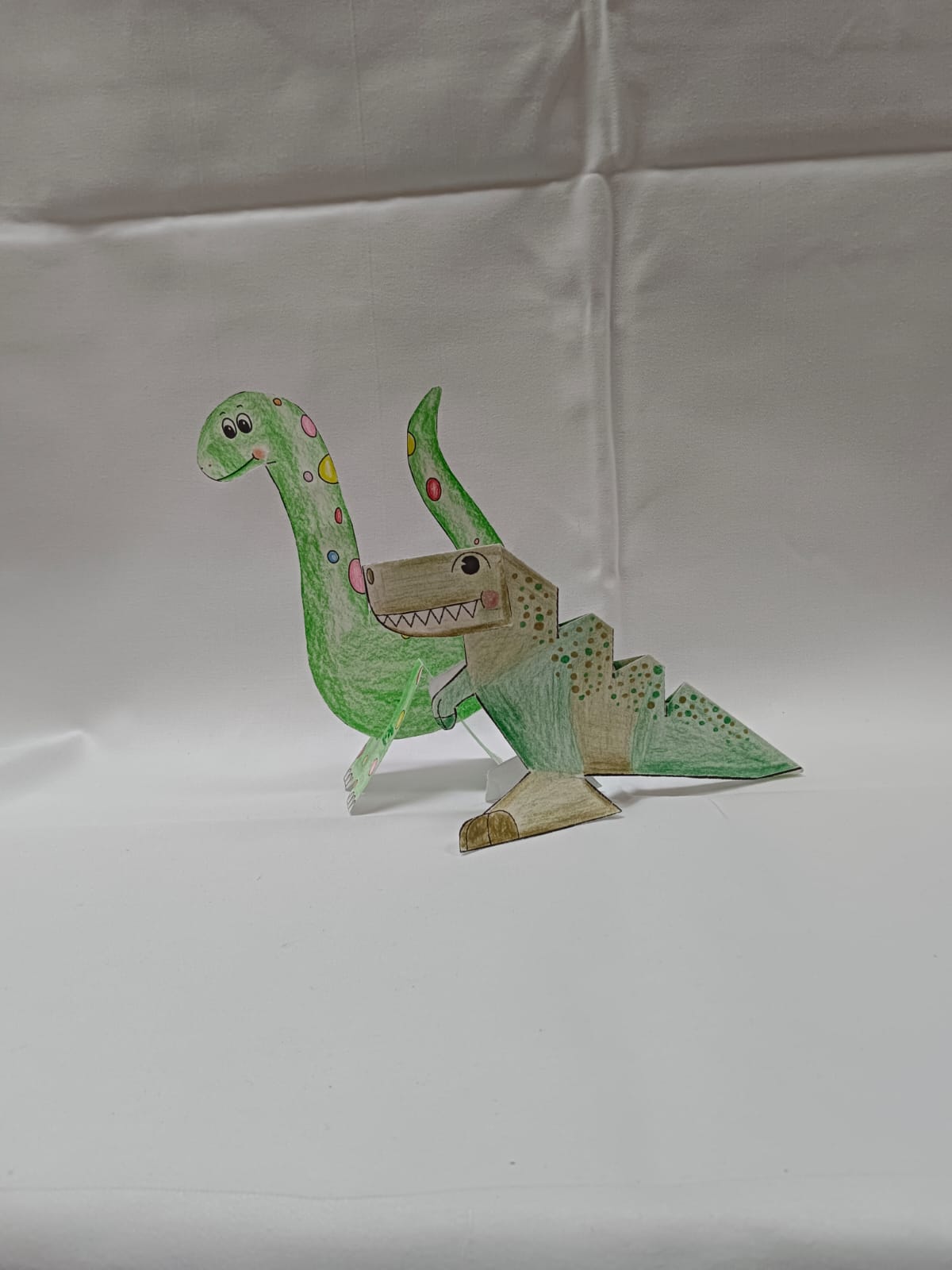 Dinosaurier basteln