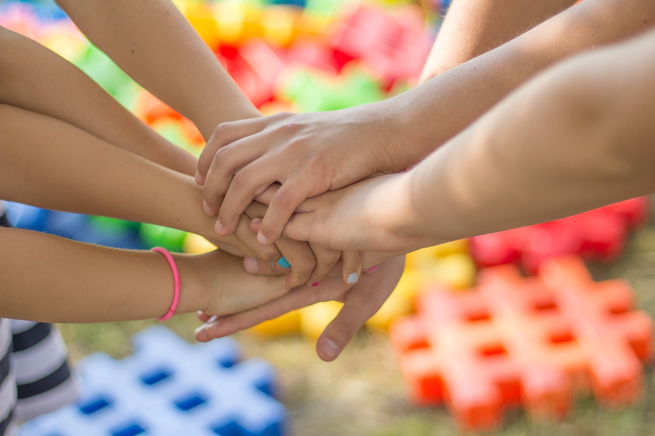 Kids-Fitness: Bewegungsspaß für kleine Gäste! 🏃‍♂️